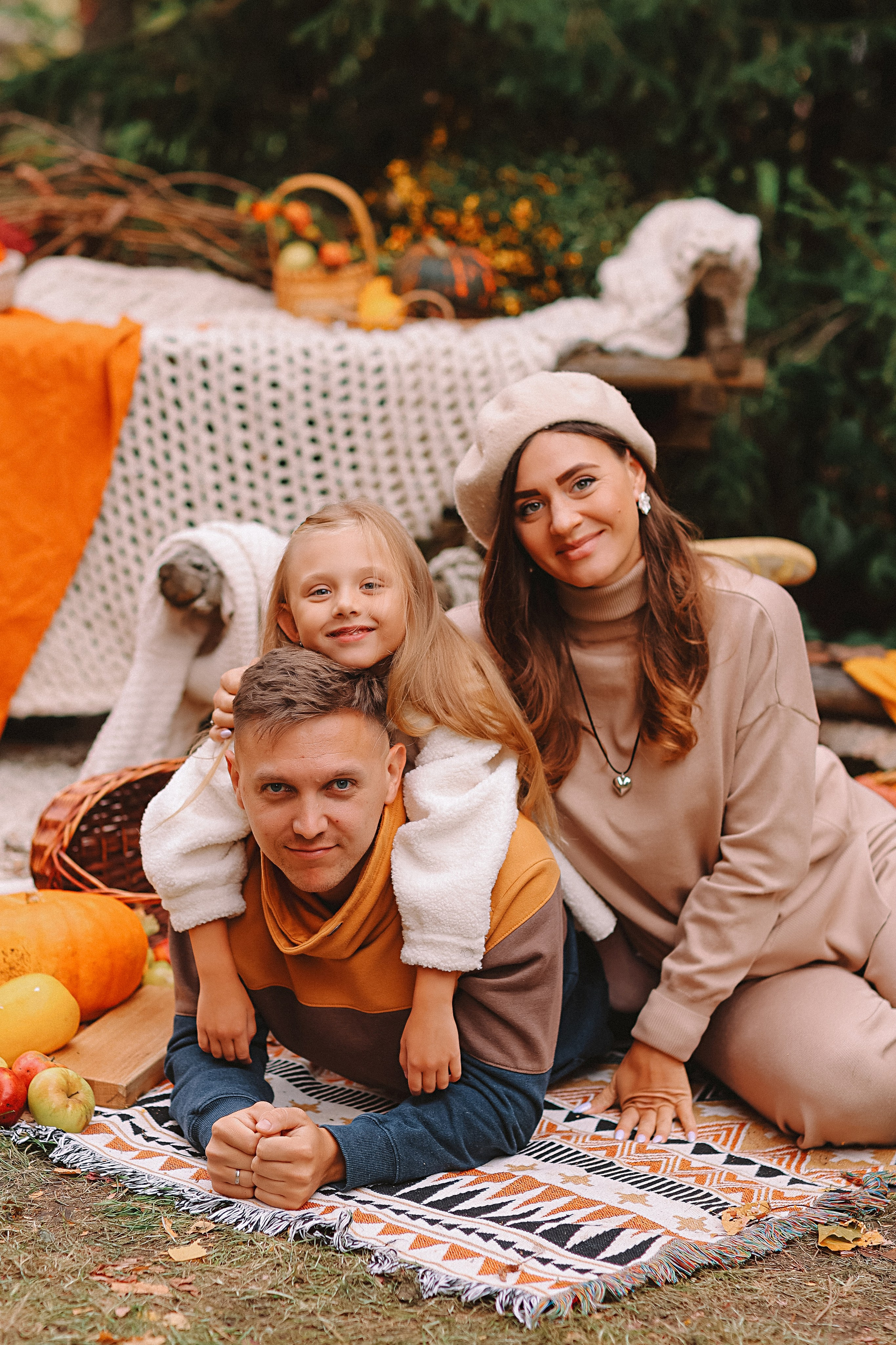 Тыквы. Семейный фотограф Тюмень, фотограф на роды Салмина Мария