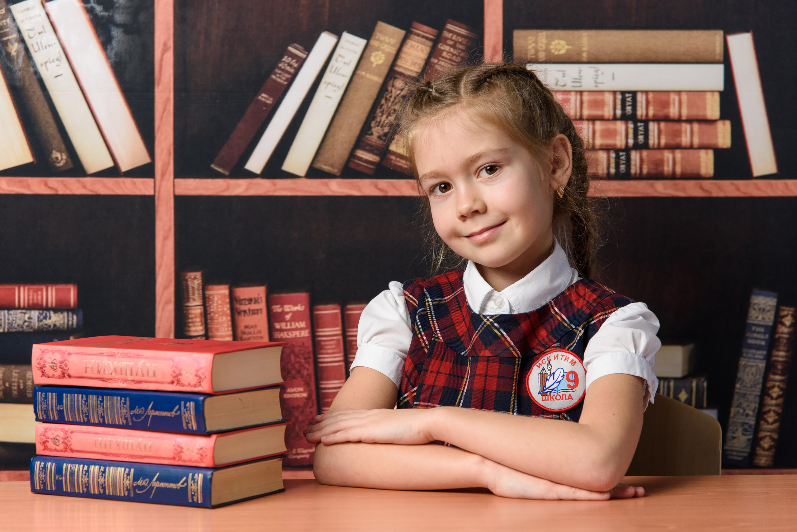 Школьная фотосъемка для выпускного альбома 4 класса. Выпускные альбомы Искитим Бердск Новосибирск