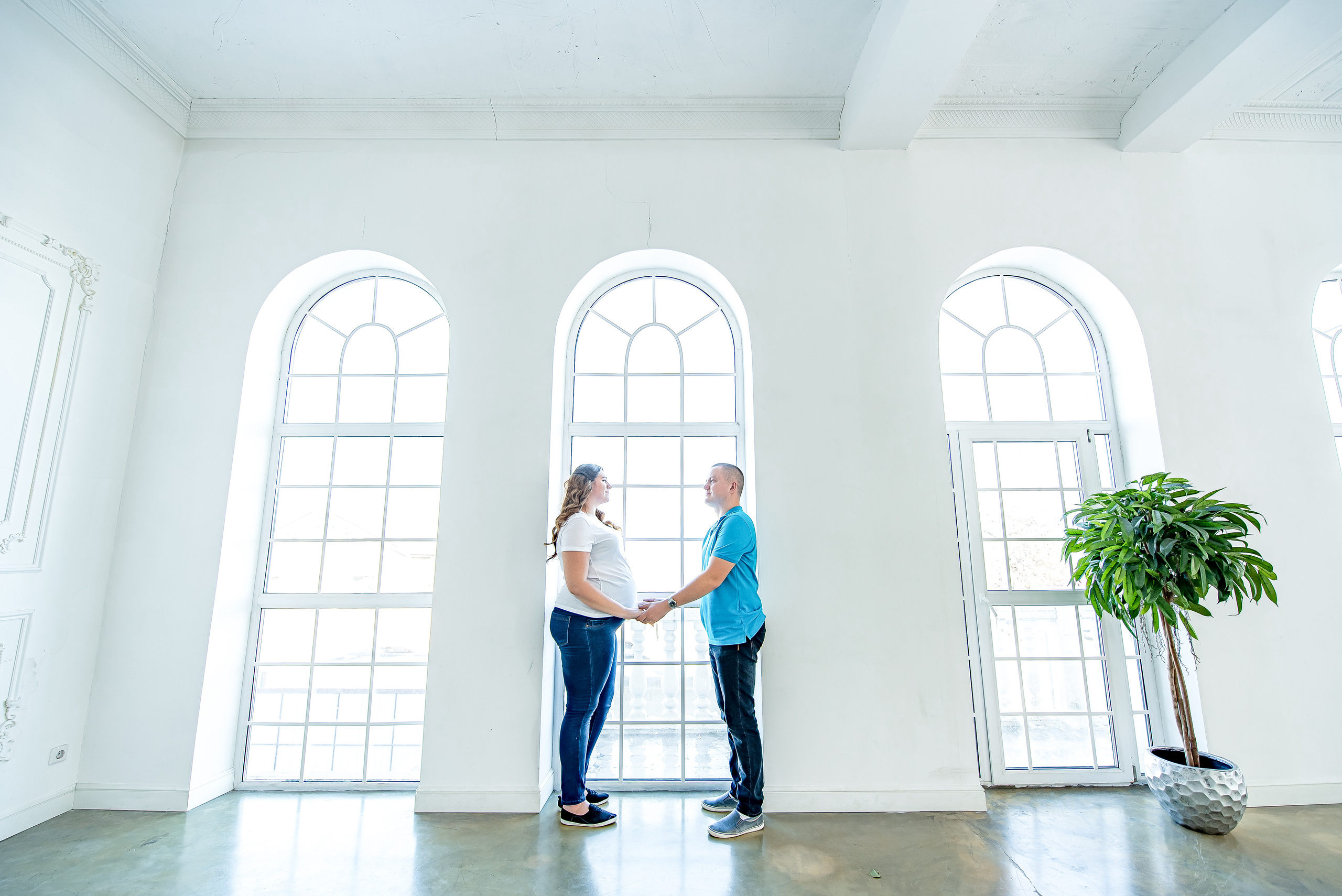 Съемка «в ожидании» для нежной Кристины в студии Романс. Ольга Ли свадебный семейный фотограф Иркутск