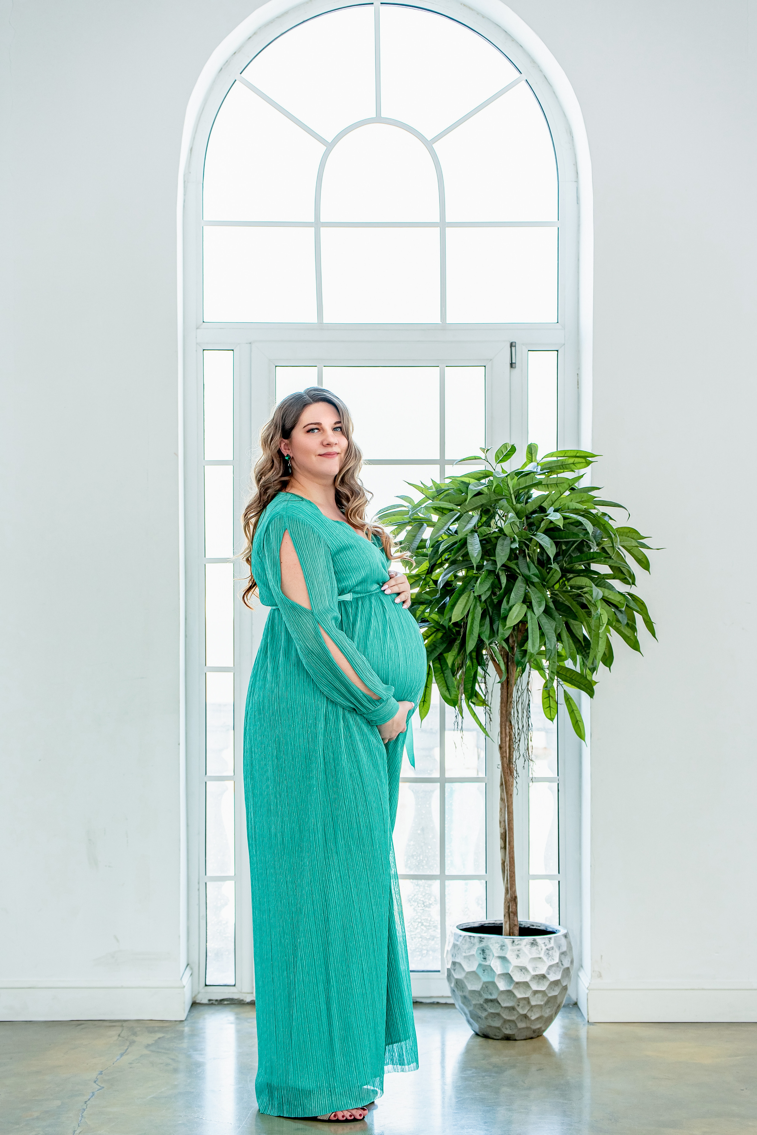 Съемка «в ожидании» для нежной Кристины в студии Романс. Ольга Ли свадебный семейный фотограф Иркутск