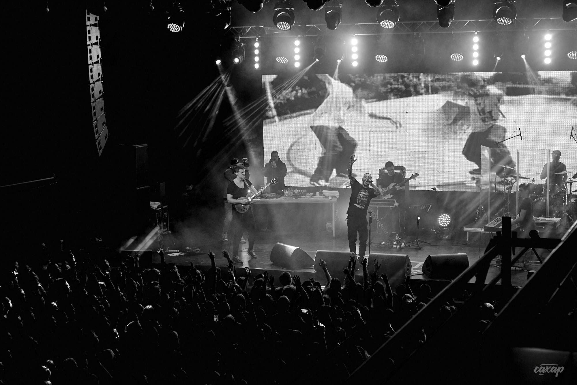L'One, фото с концерта. Фотограф в Екатеринбурге Юра Сахар. Профессиональный фотограф в Екатеринбурге Юра Сахар