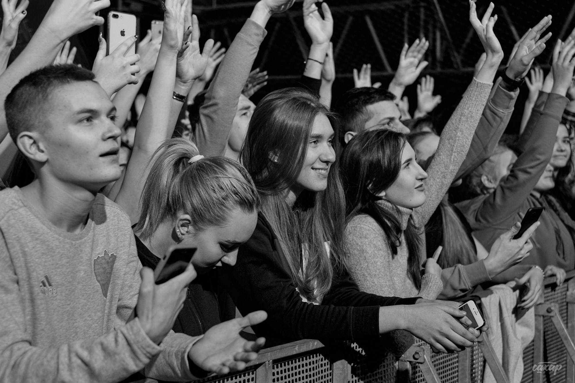 L'One, фото с концерта. Фотограф в Екатеринбурге Юра Сахар. Профессиональный фотограф в Екатеринбурге Юра Сахар