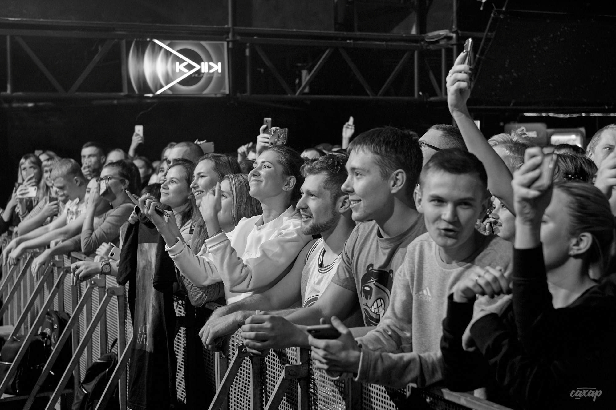 L'One, фото с концерта. Фотограф в Екатеринбурге Юра Сахар. Профессиональный фотограф в Екатеринбурге Юра Сахар