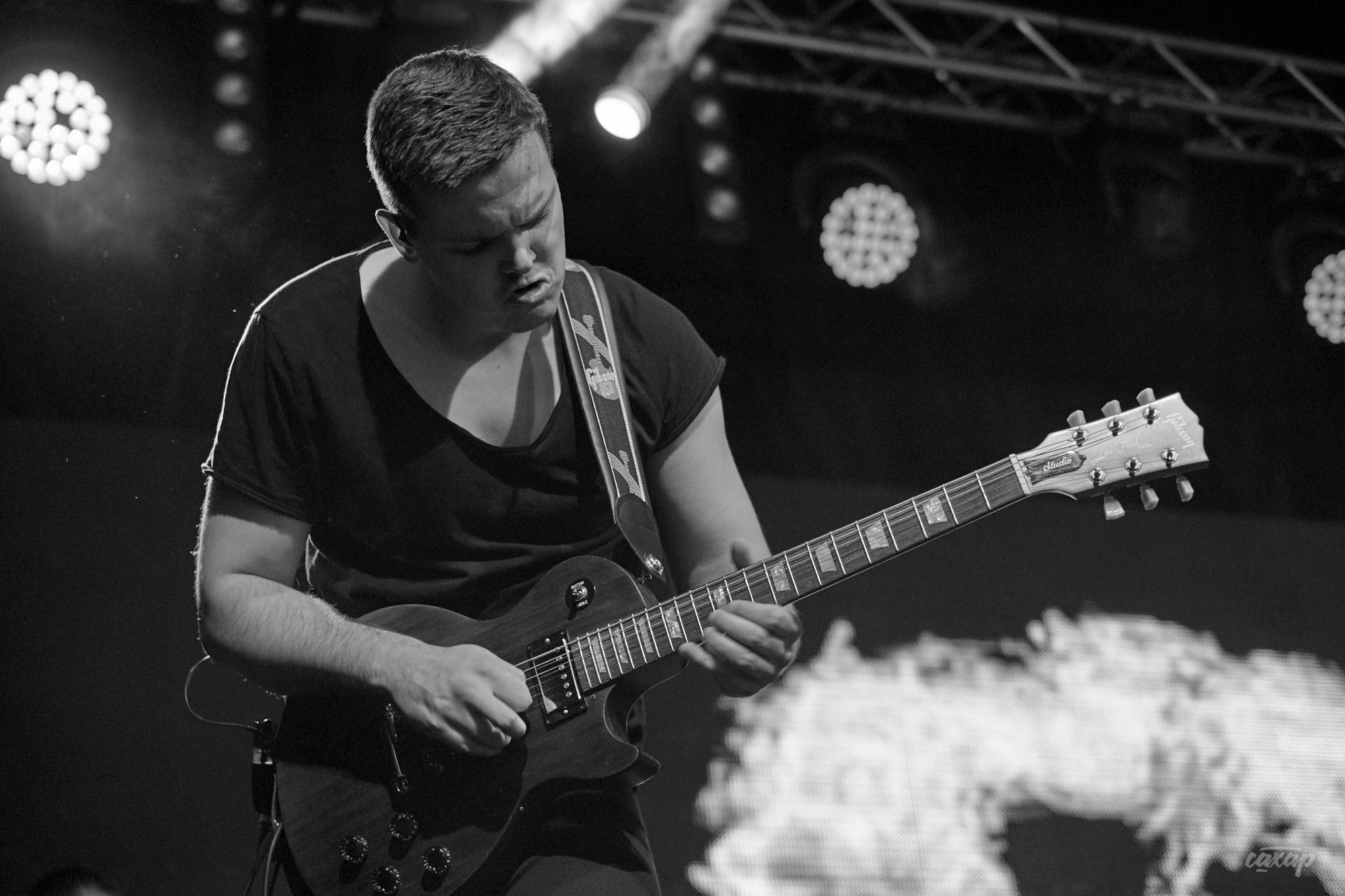 L'One, фото с концерта. Фотограф в Екатеринбурге Юра Сахар. Профессиональный фотограф в Екатеринбурге Юра Сахар