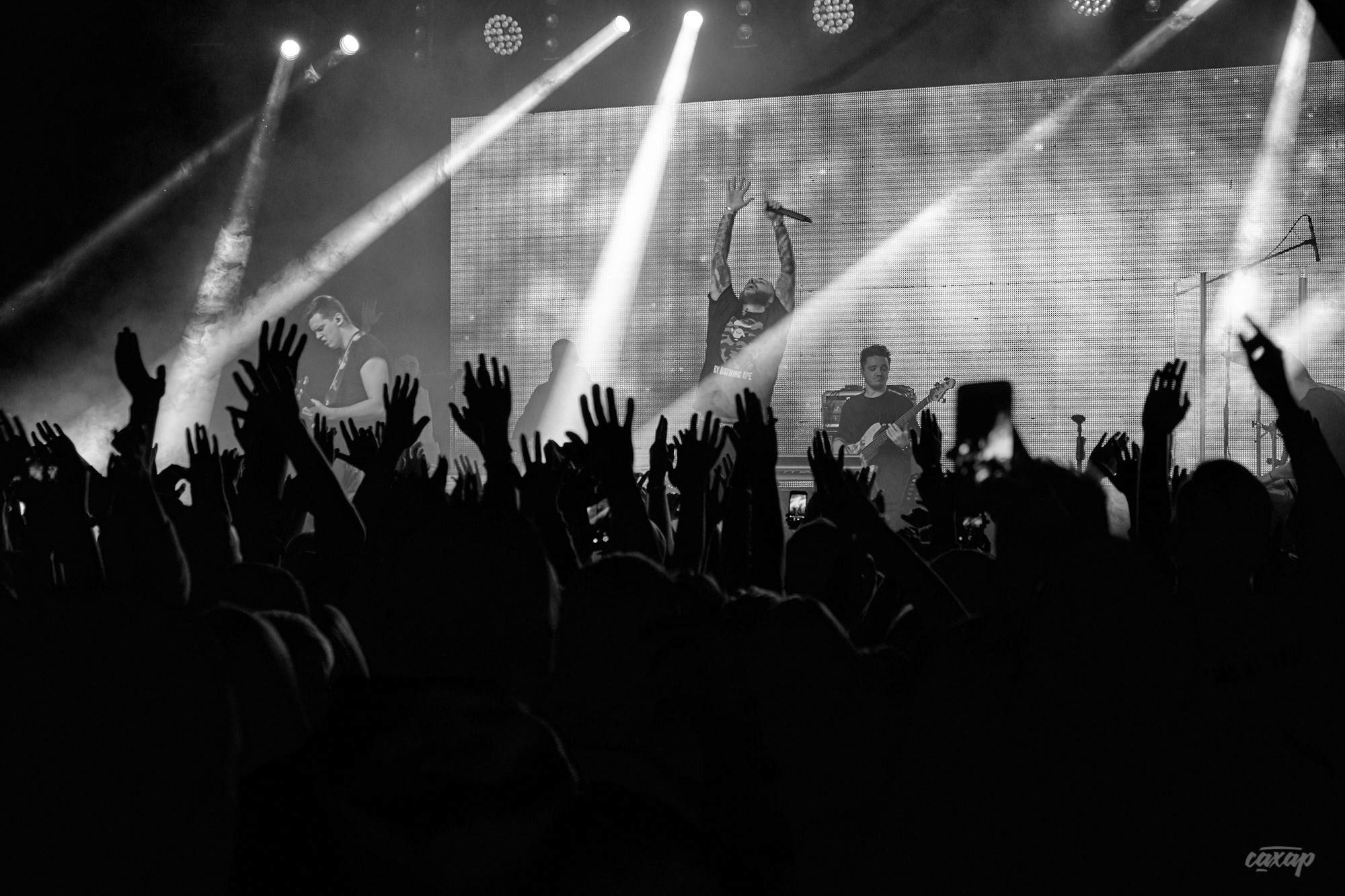 L'One, фото с концерта. Фотограф в Екатеринбурге Юра Сахар. Профессиональный фотограф в Екатеринбурге Юра Сахар