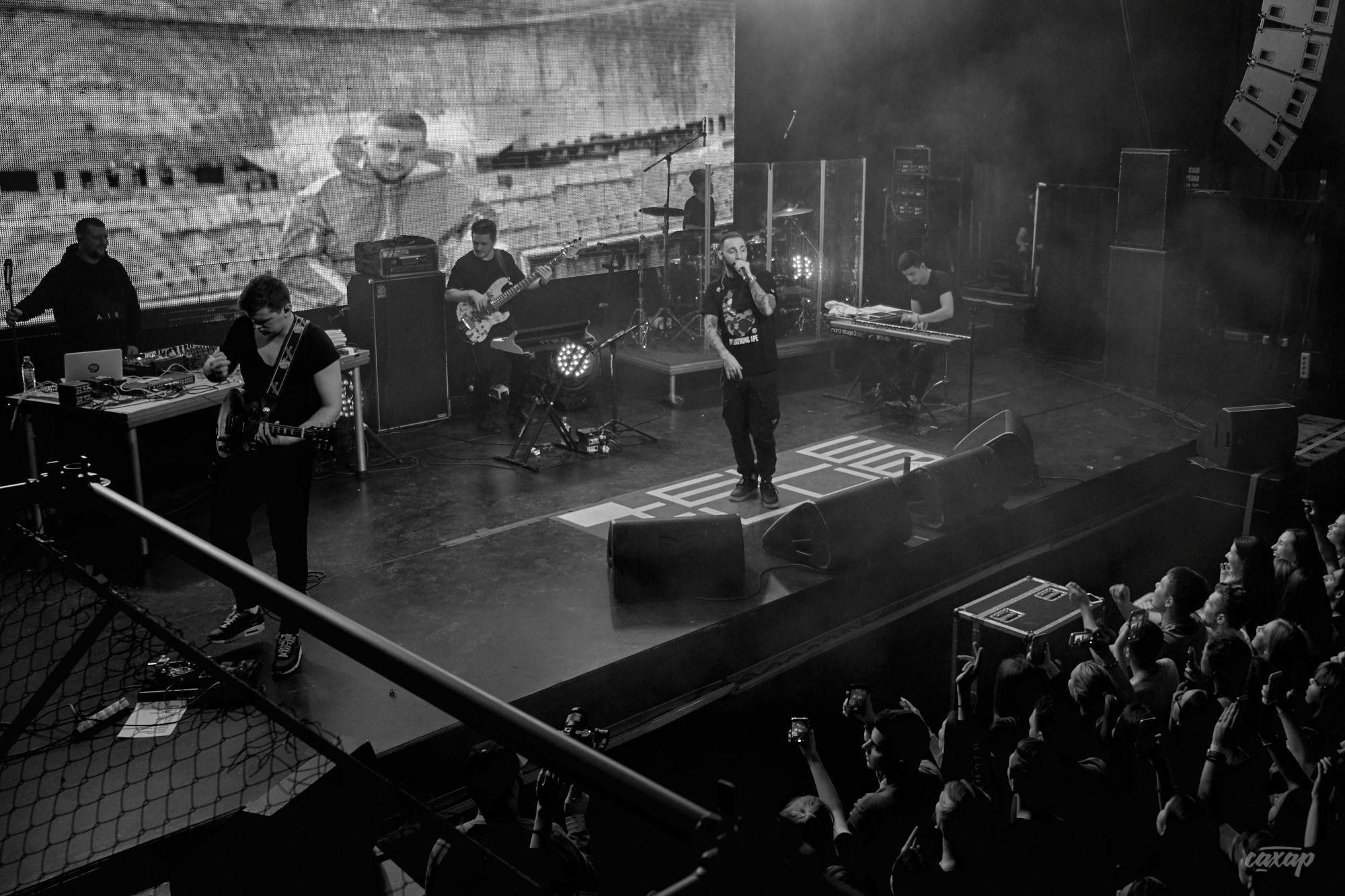 L'One, фото с концерта. Фотограф в Екатеринбурге Юра Сахар. Профессиональный фотограф в Екатеринбурге Юра Сахар