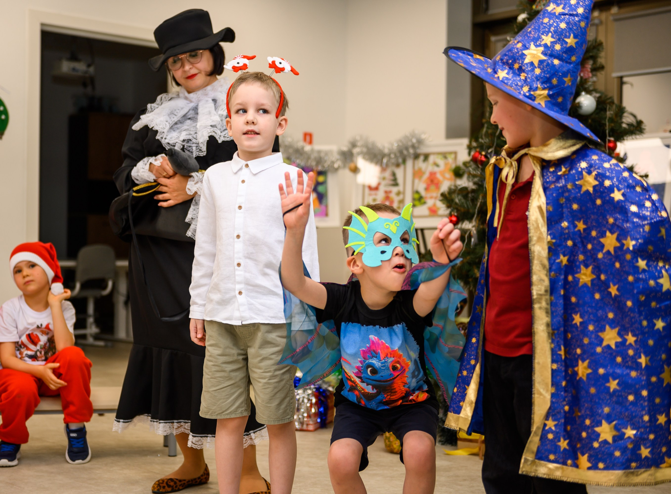 Елка 2025 садик Мантера. Свадебный и семейный фотограф София Невская