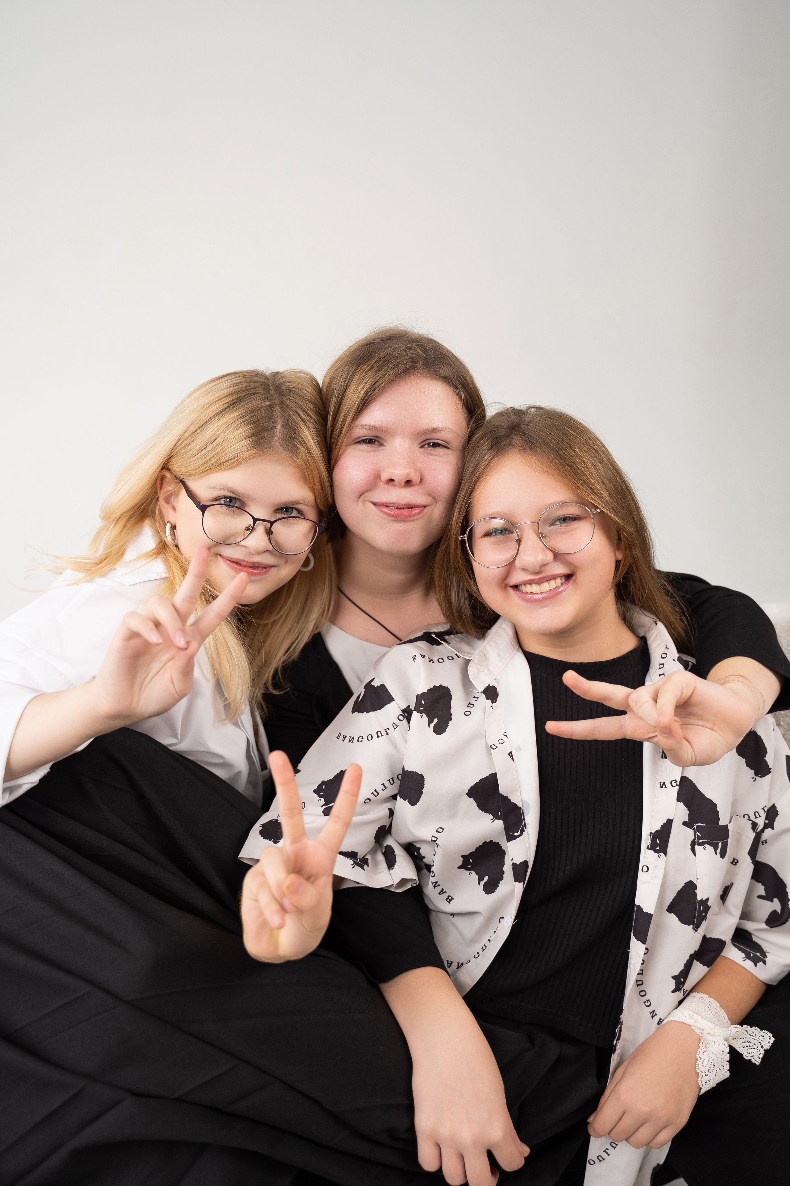 ВЫПУСКНИКИ 9 КЛАСС. МАРГАРИТА КУДРЯШОВА СВАДЕБНЫЙ И СЕМЕЙНЫЙ ФОТОГРАФ ТВЕРЬ МОСКВА