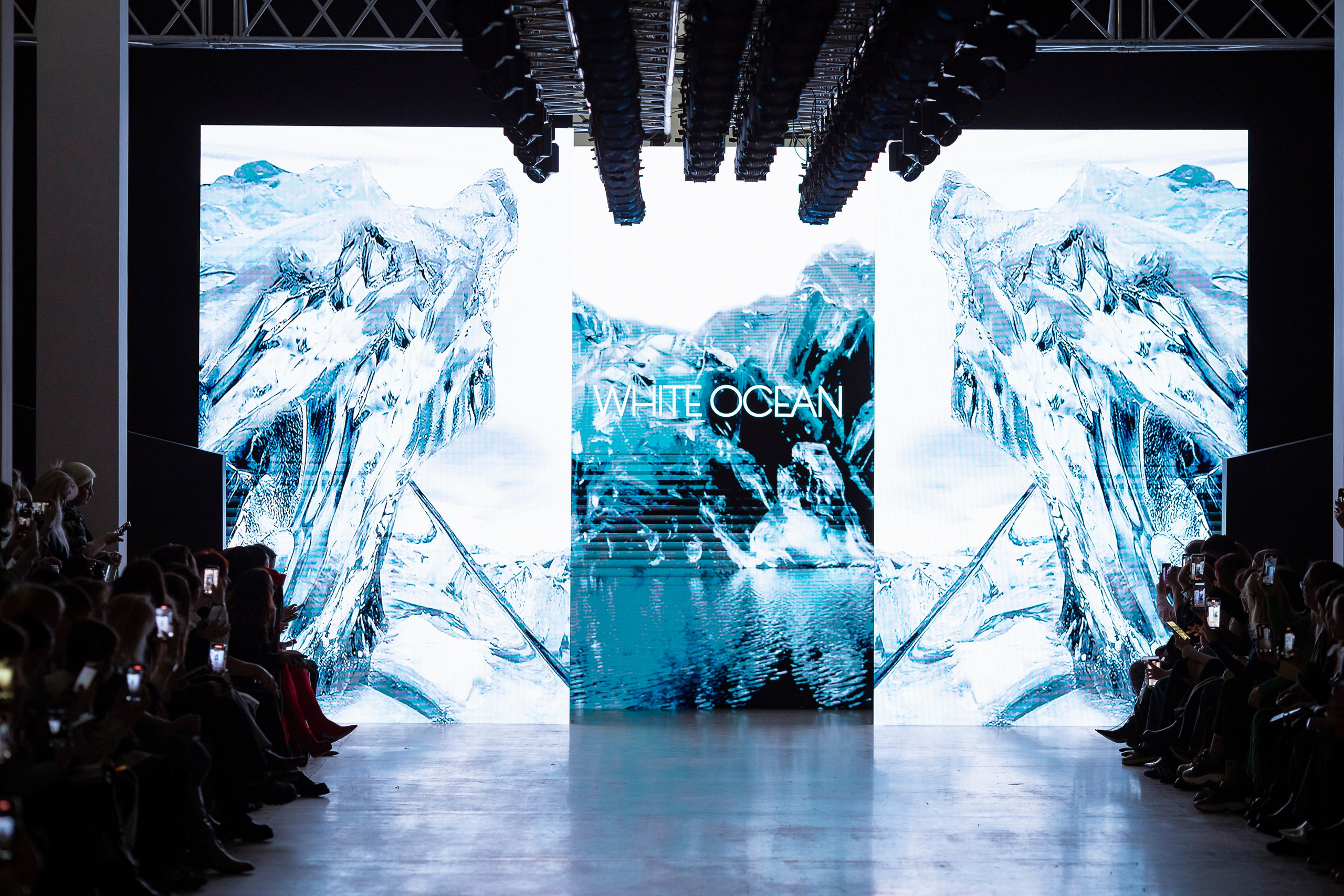 MOSCOW FASHION WEEK 2025 весна. Фотограф в Москве