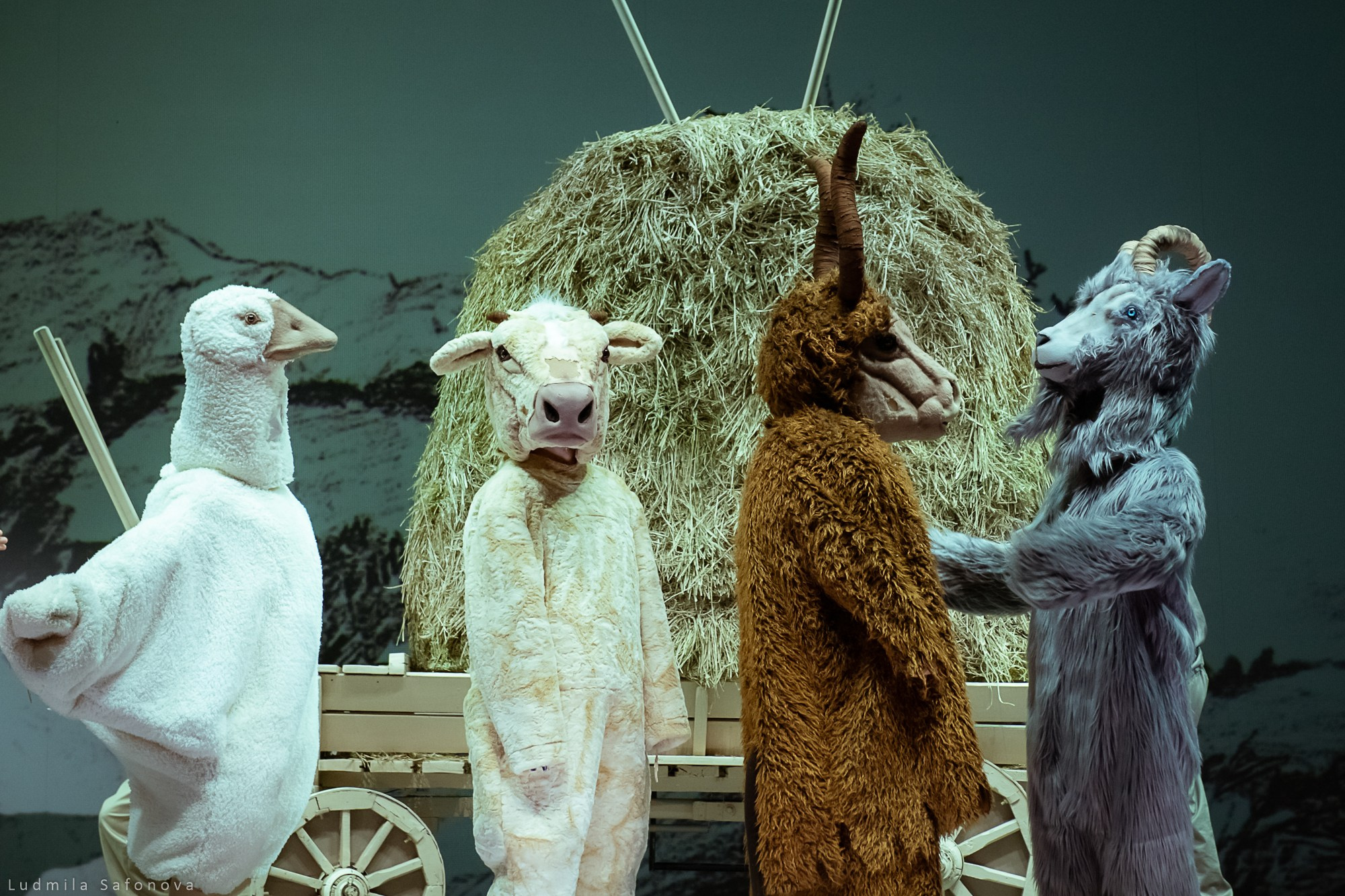 Весёлые ребята, театр на Таганке. Lucytheatre