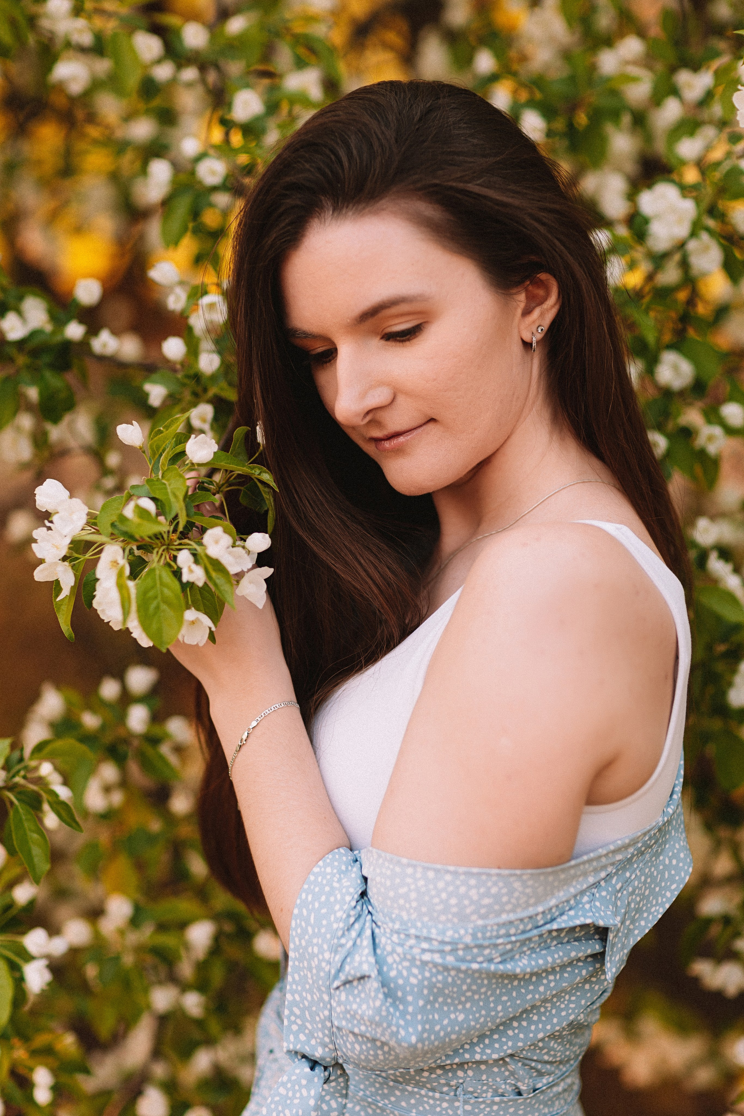 Яблони. Семейный фотограф Тюмень, фотограф на роды Салмина Мария