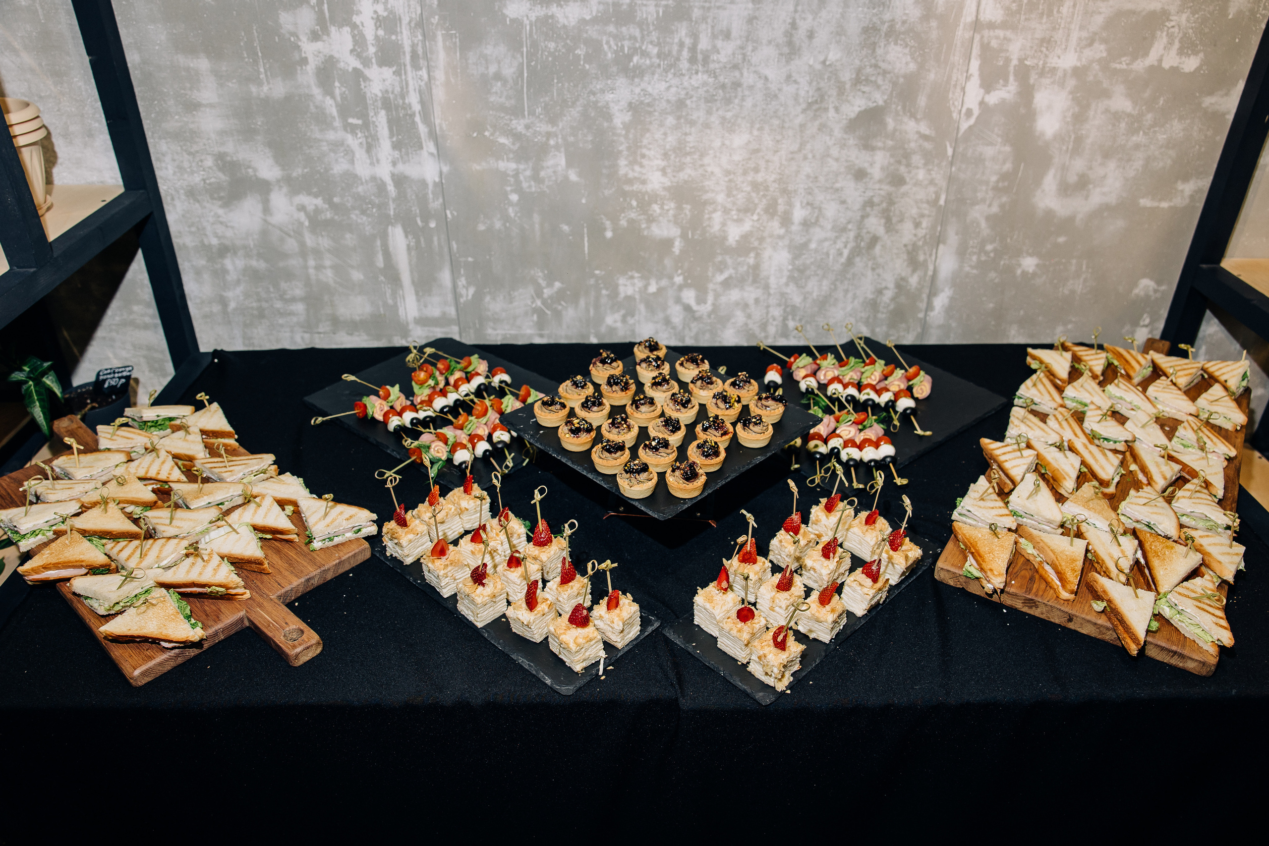 Потрясающий день рожденья Цветочного пространства IVA. Свадебный и семейный фотограф в Воронеже Свиридова Евгения