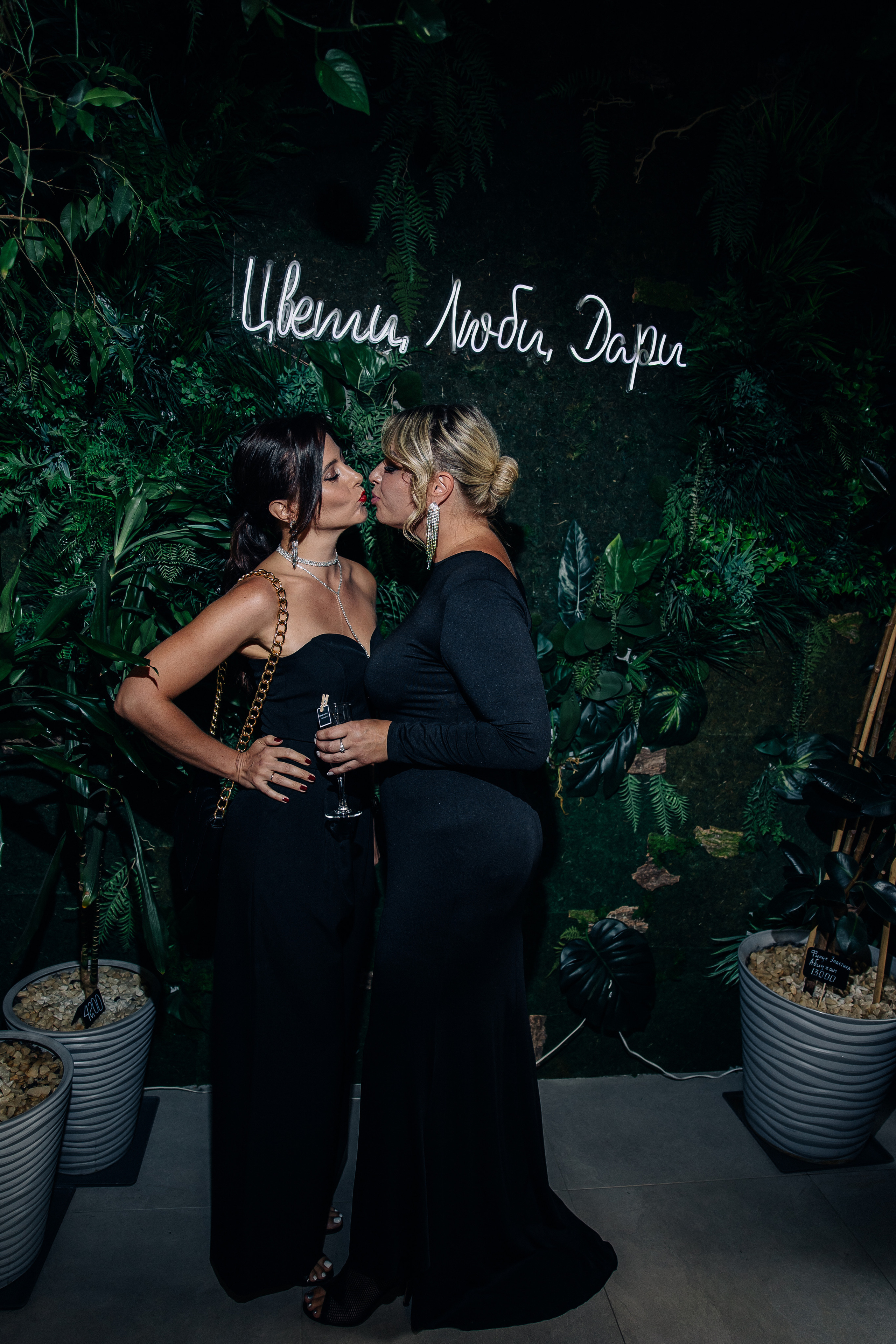 Потрясающий день рожденья Цветочного пространства IVA. Свадебный и семейный фотограф в Воронеже Свиридова Евгения