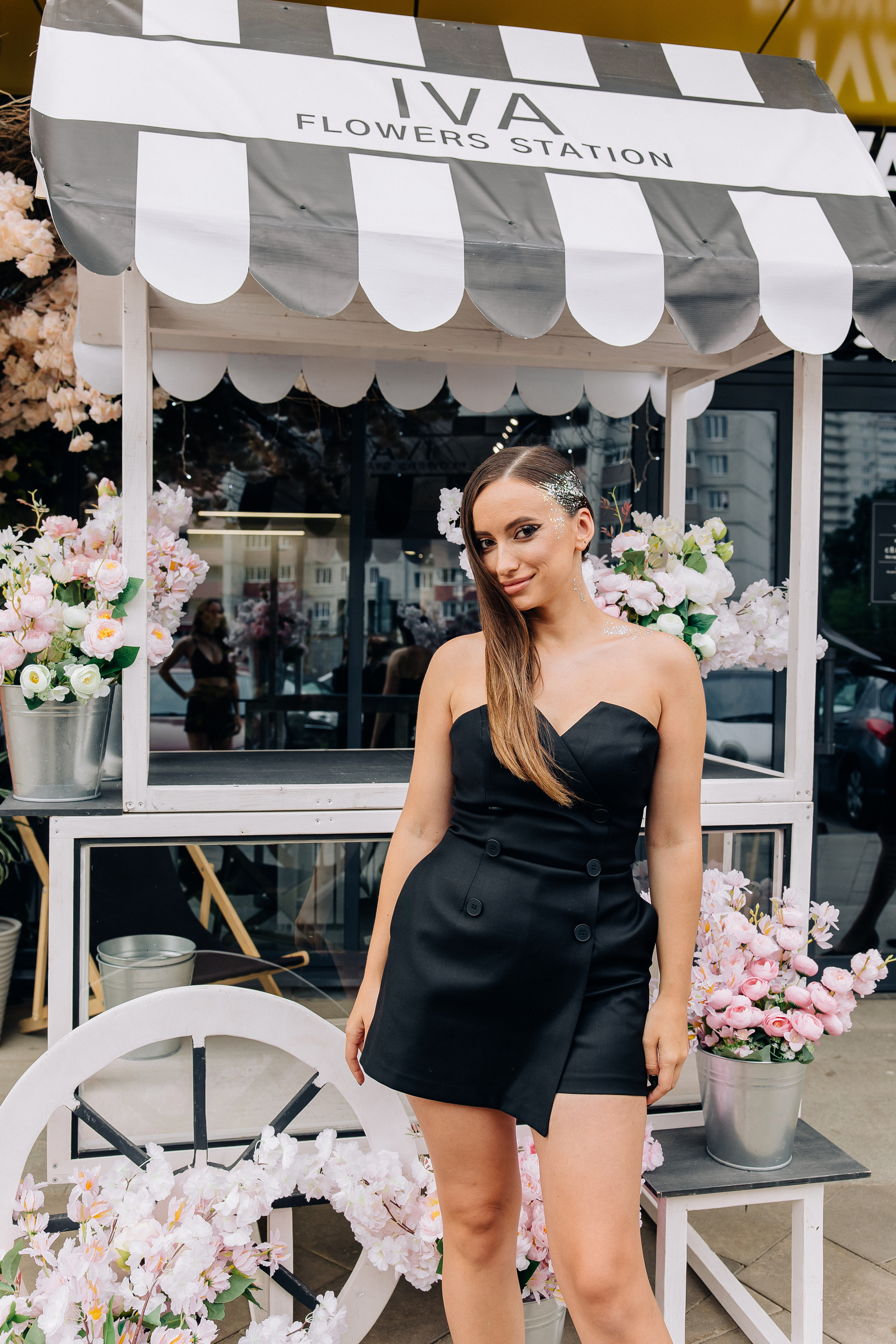 Потрясающий день рожденья Цветочного пространства IVA. Свадебный и семейный фотограф в Воронеже Свиридова Евгения