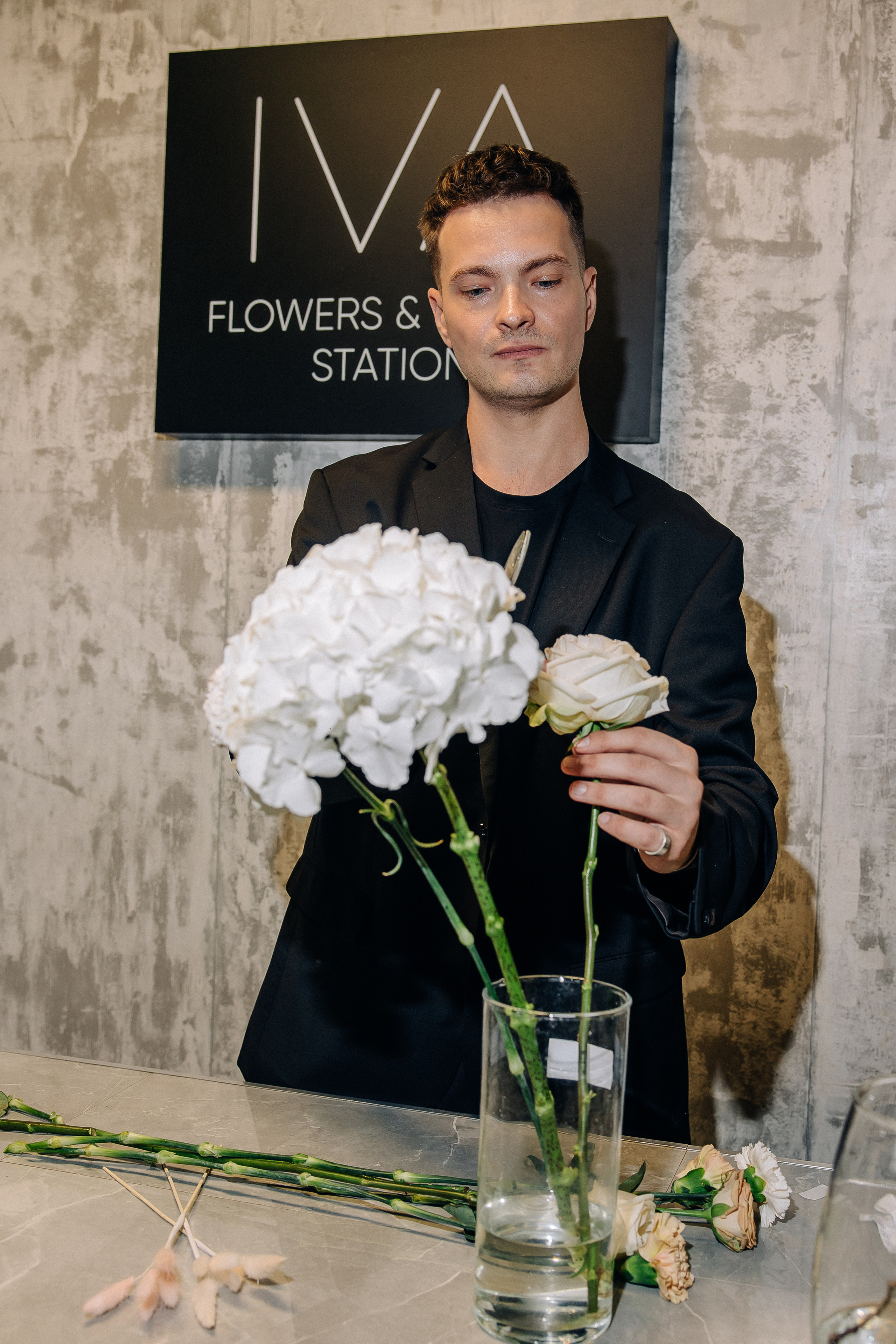 Потрясающий день рожденья Цветочного пространства IVA. Свадебный и семейный фотограф в Воронеже Свиридова Евгения