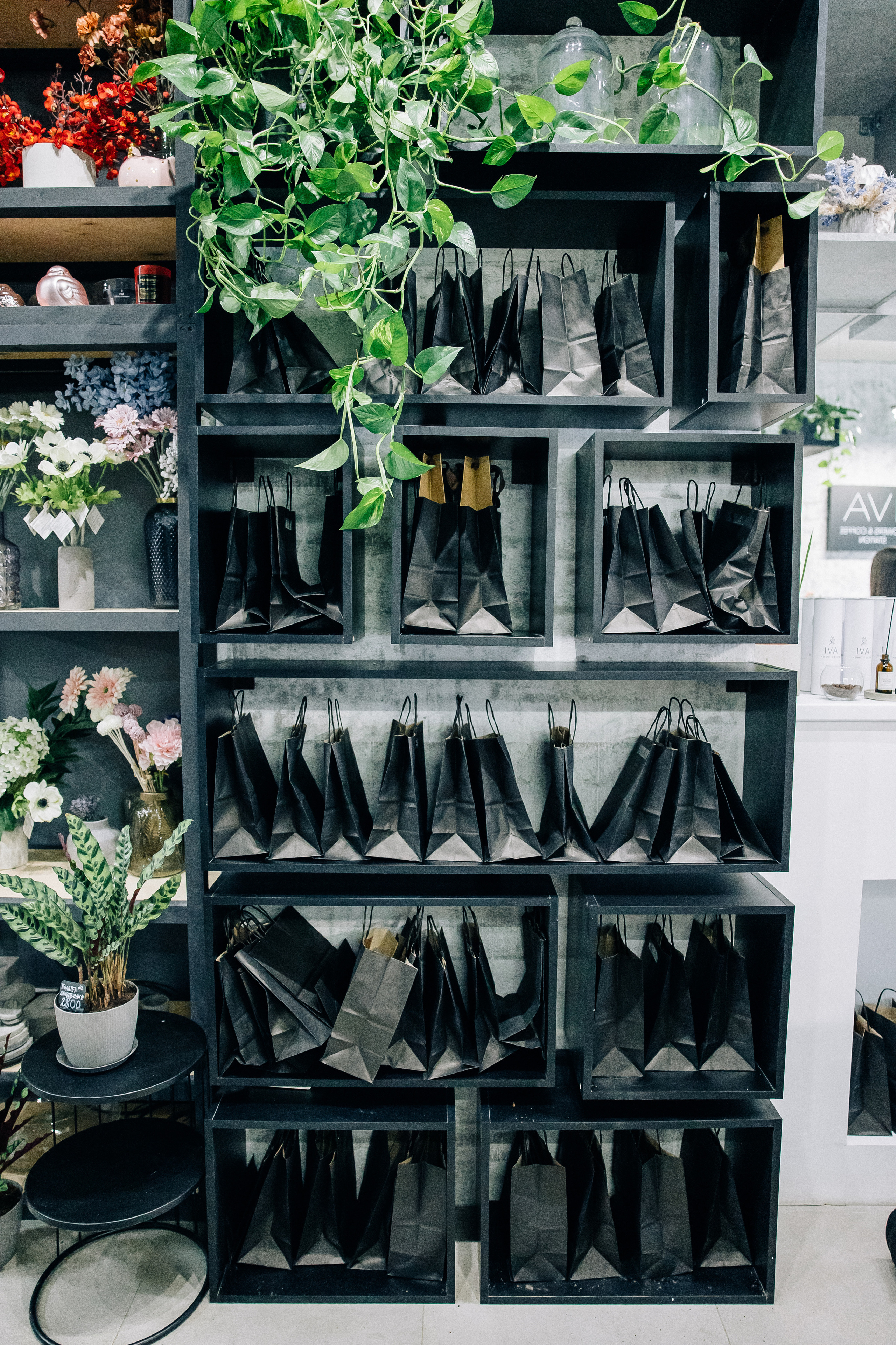 Потрясающий день рожденья Цветочного пространства IVA. Свадебный и семейный фотограф в Воронеже Свиридова Евгения