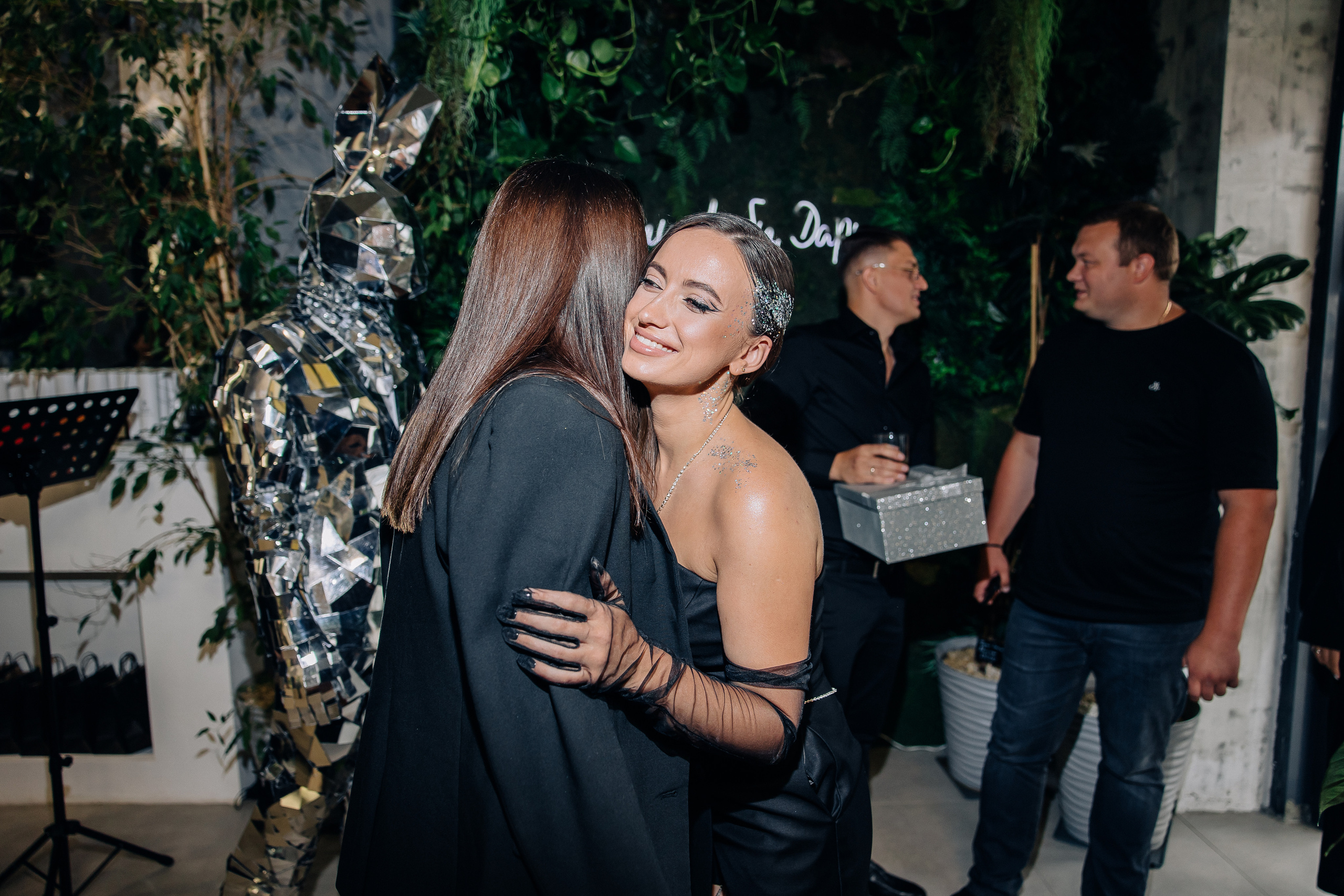 Потрясающий день рожденья Цветочного пространства IVA. Свадебный и семейный фотограф в Воронеже Свиридова Евгения