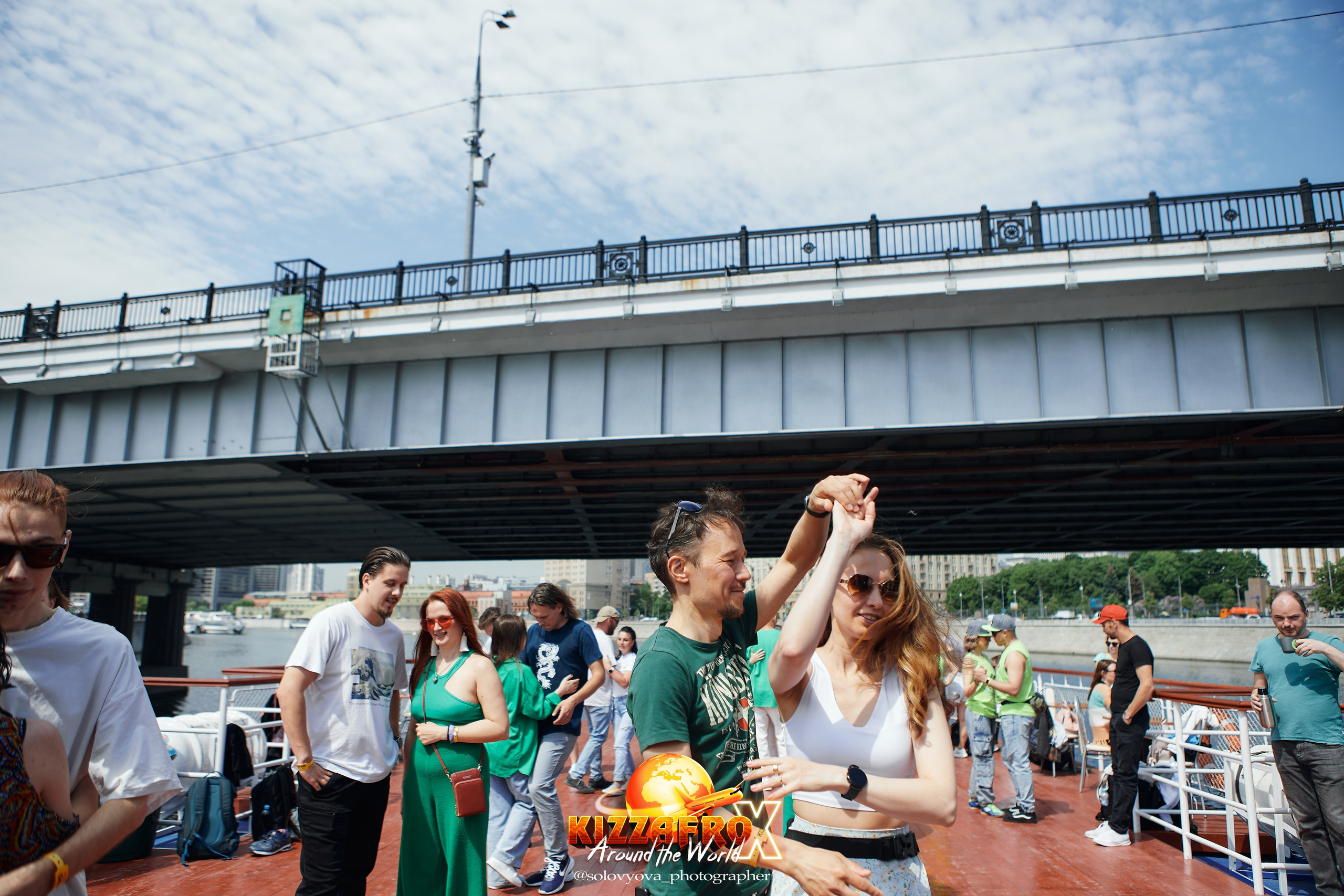 Boat party. Свадебный фотограф