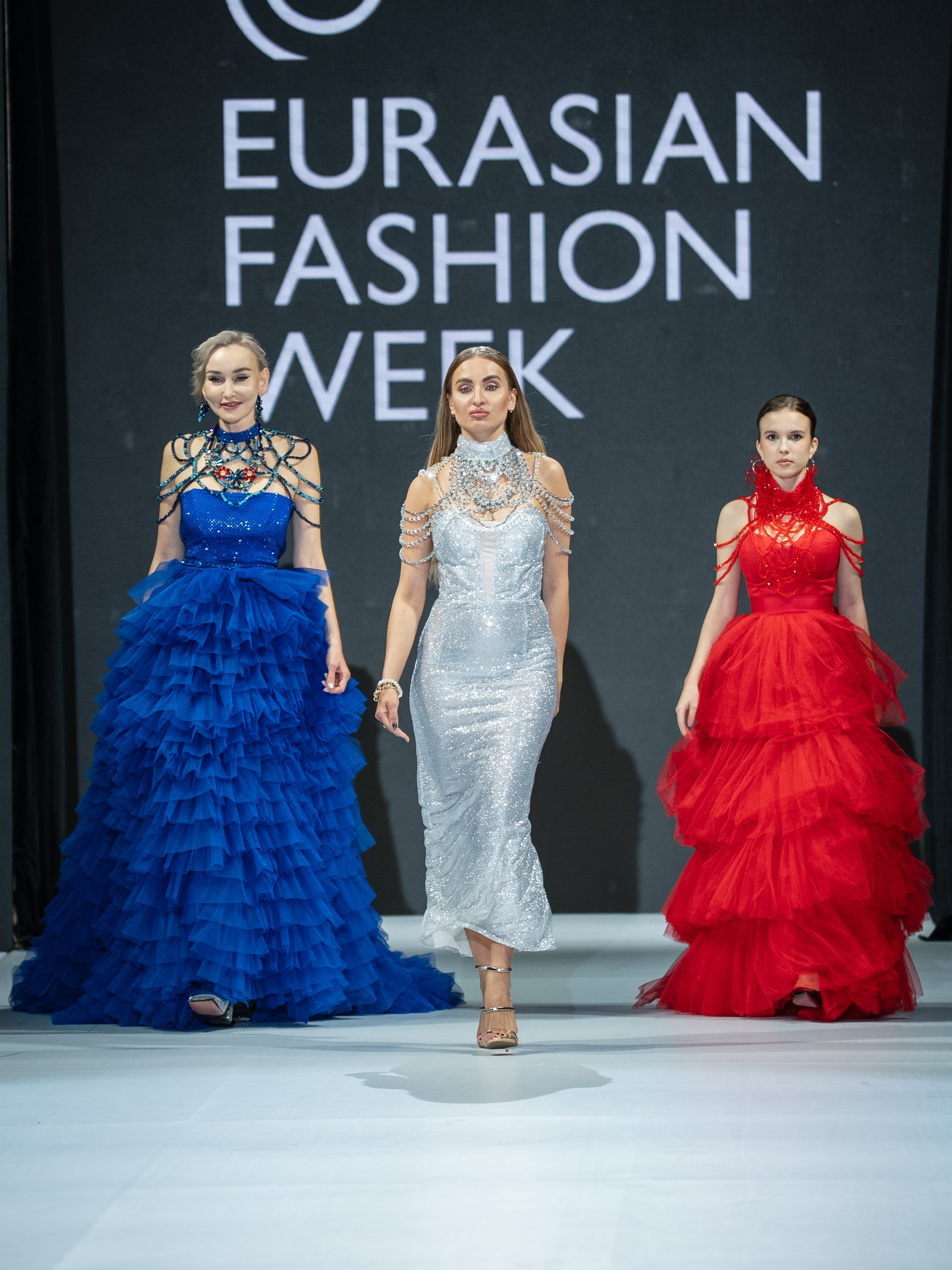 EURASIAN FASHION WEEK Rina Collection. Сайт Алматинского НЮ АРТ, будуар и фэшн фотографа Дениса Карпенко
