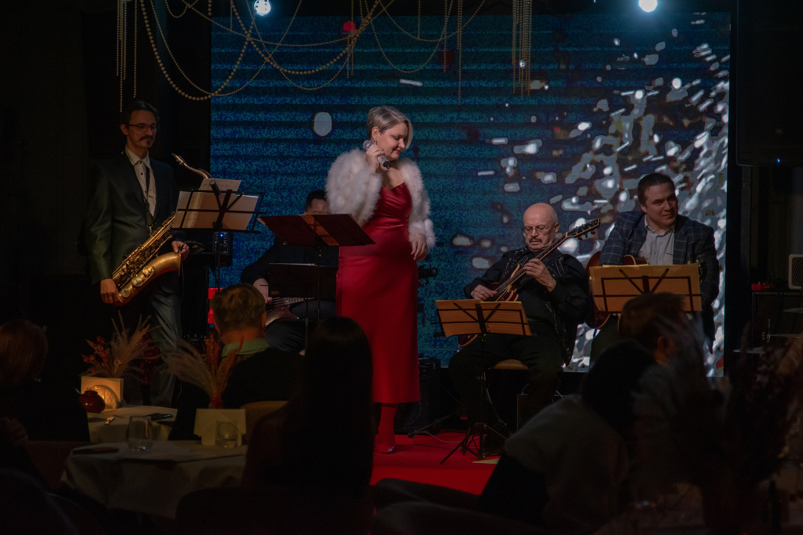 Джазовый концерт «Рождественское чудо». Фотограф в Ижевске. Репортажи, спорт, индивидуальные фотосессии