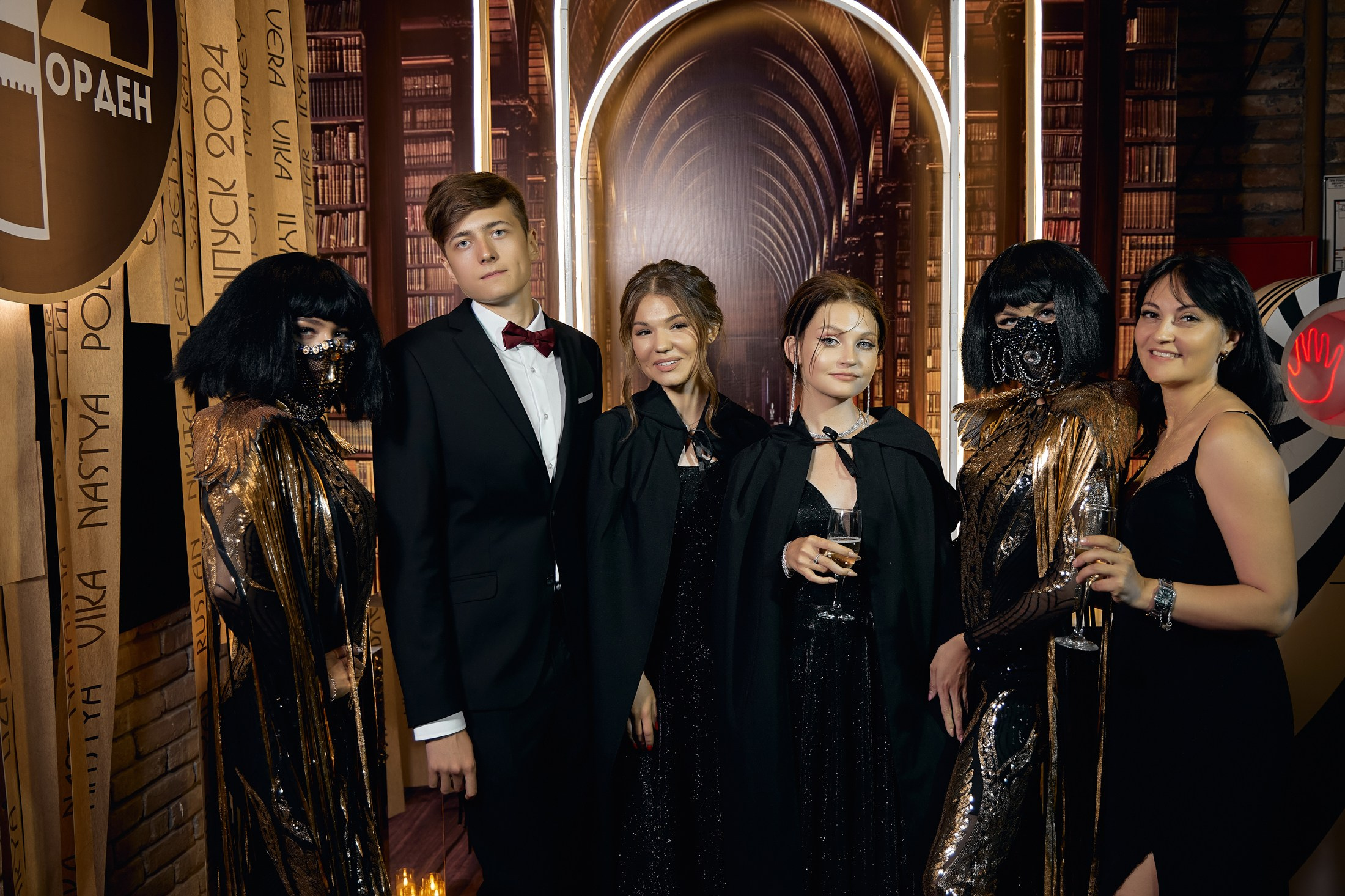 Фотограф на выпускной. Свадебный репортажный и фуд фотограф в Барнауле Гайфулин Виталий