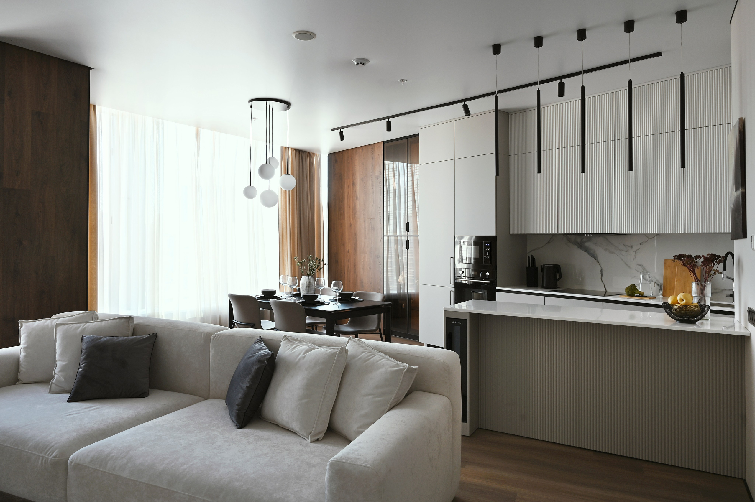 Башня Исеть дизайнер Вероника Миллер. Мебель на заказ