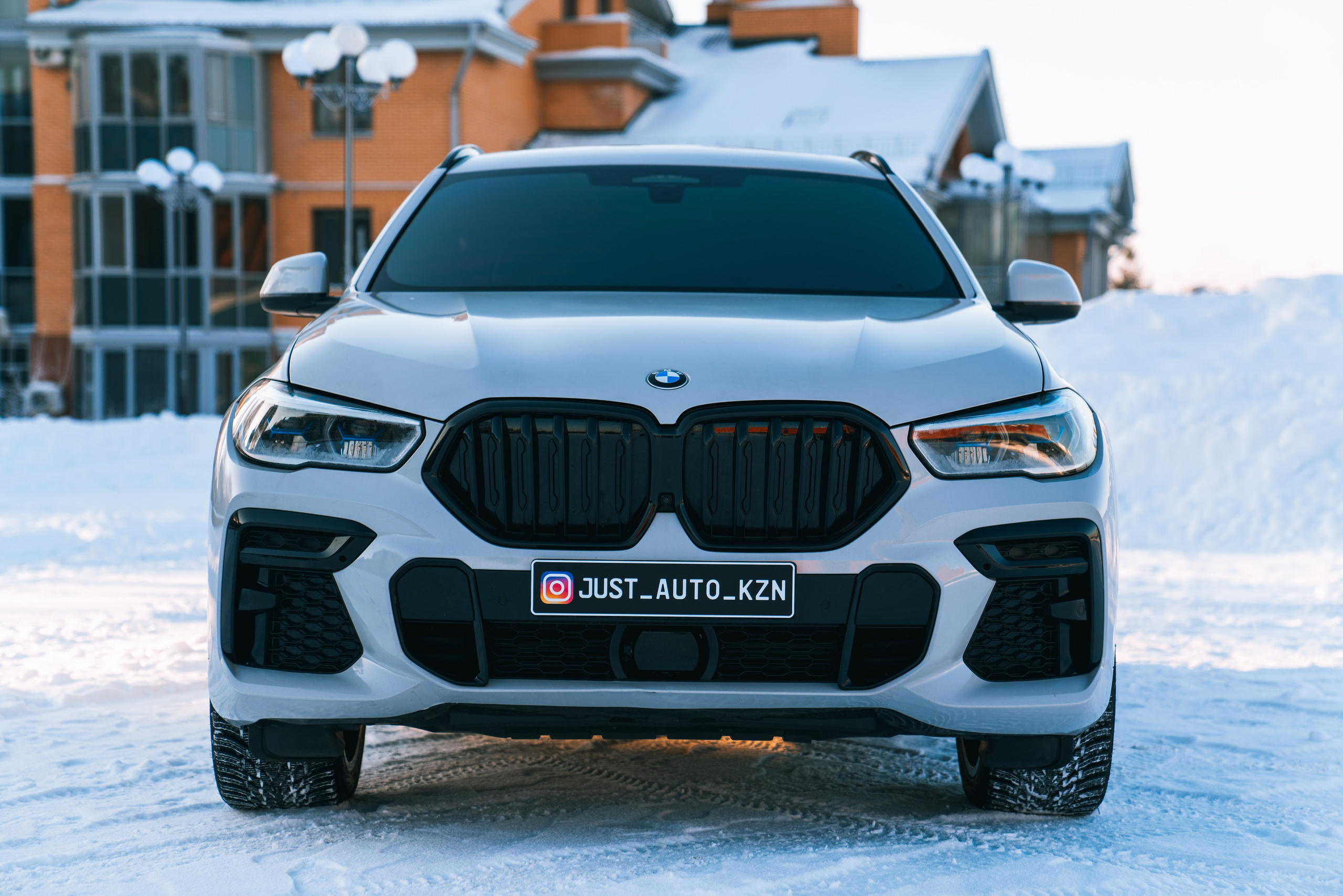 BMW X6 30d X-Drive. Идеальные портреты для соцсетей — Фотограф Ленар