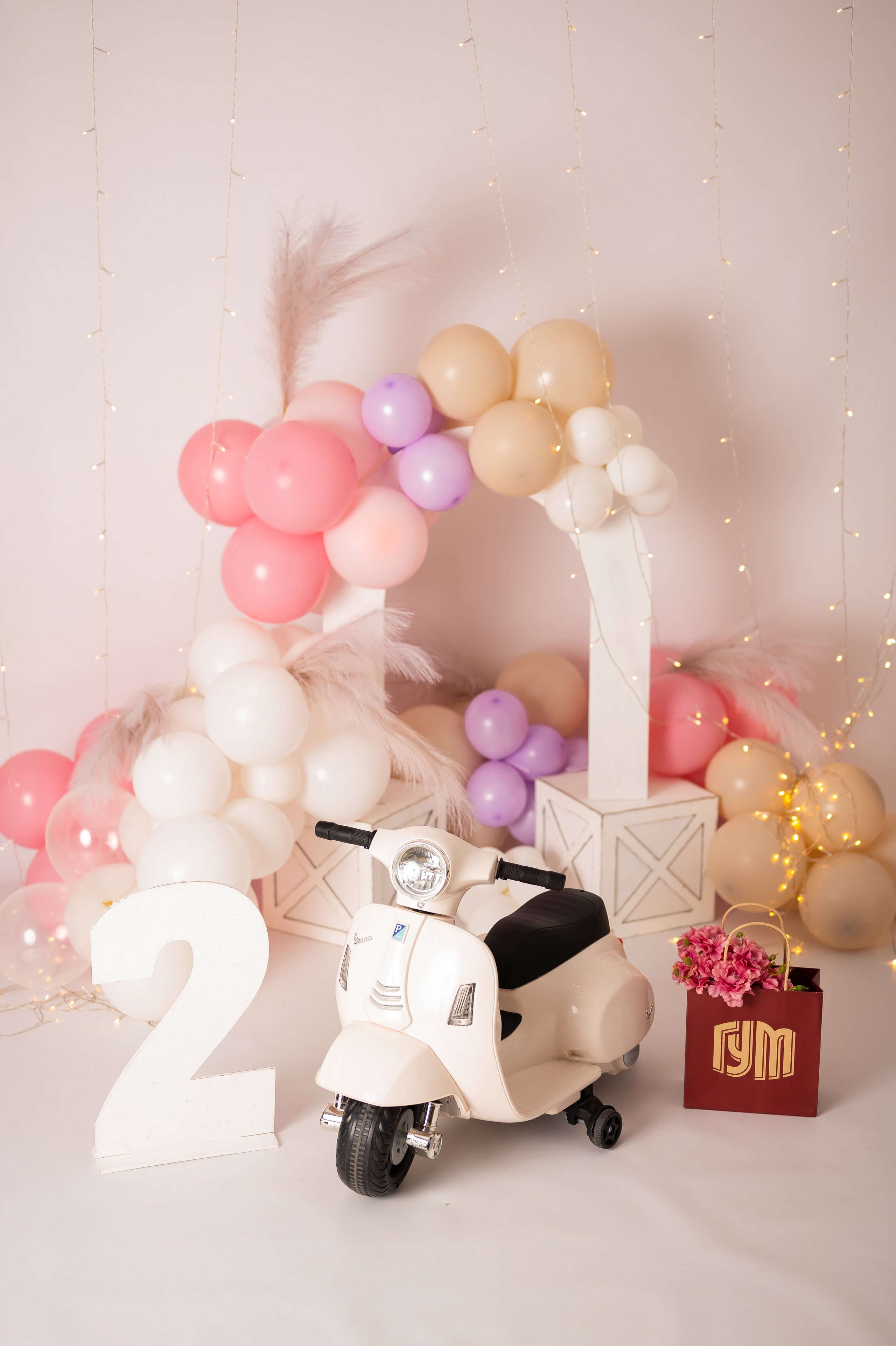 Декоры на Первые годики. Детский и семейный фотограф в Красноярске. Фотосессии новорожденных малышей до 1 месяца