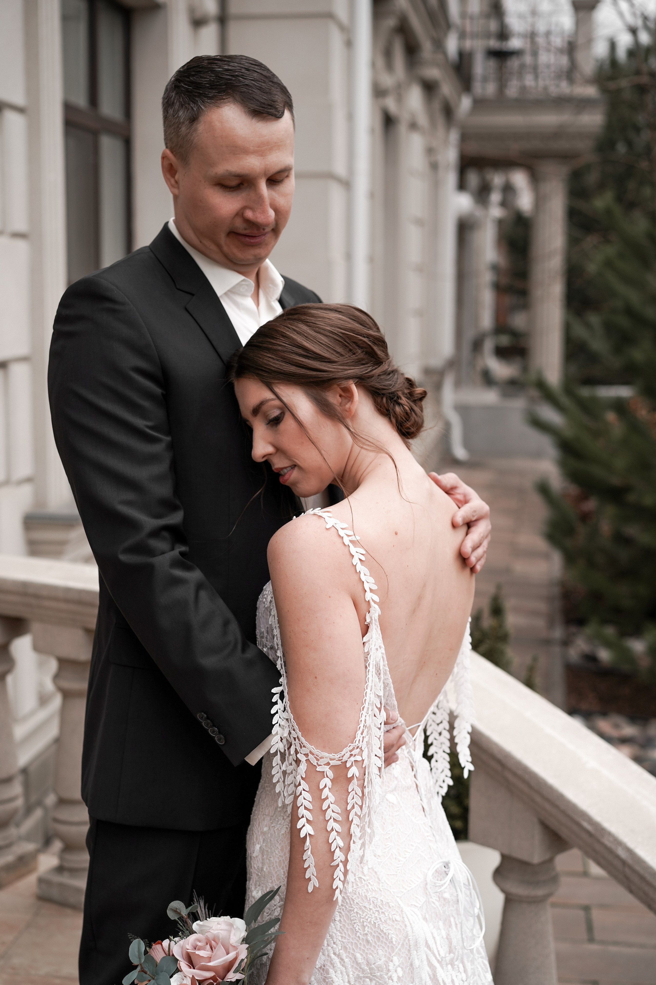 Свадебная фотосессия в Графском парке. Ростов-на-Дону. Свадебный фотограф в Ростове-на-Дону. Таинство Крещения и Венчания, семейные фотосессии. Алёна Чёботова