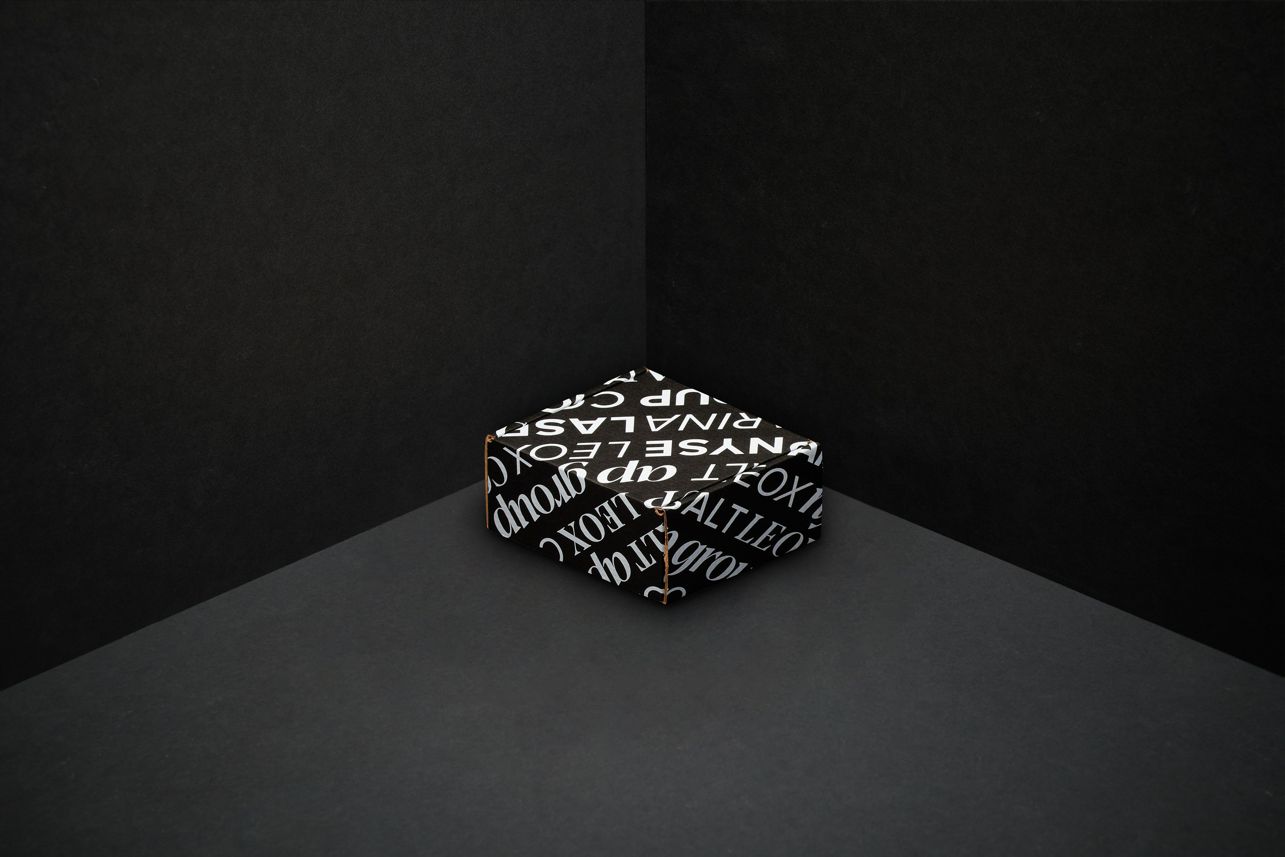 Серия фотографий бумажной упаковки для интернет магазина. Предметный фотограф для маркетплейсов. Казань