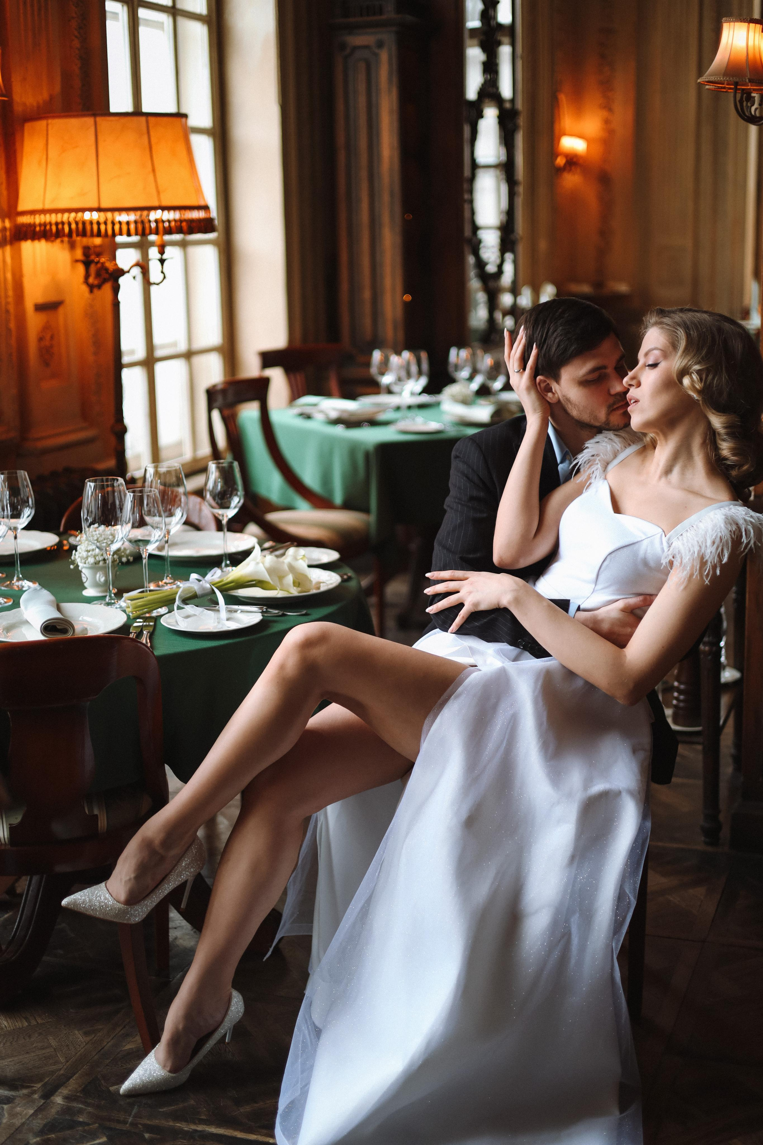 Яна и Егор. Ресторан «Пушкин». Диана Чечель. Свадебный и портретный фотограф в Москве