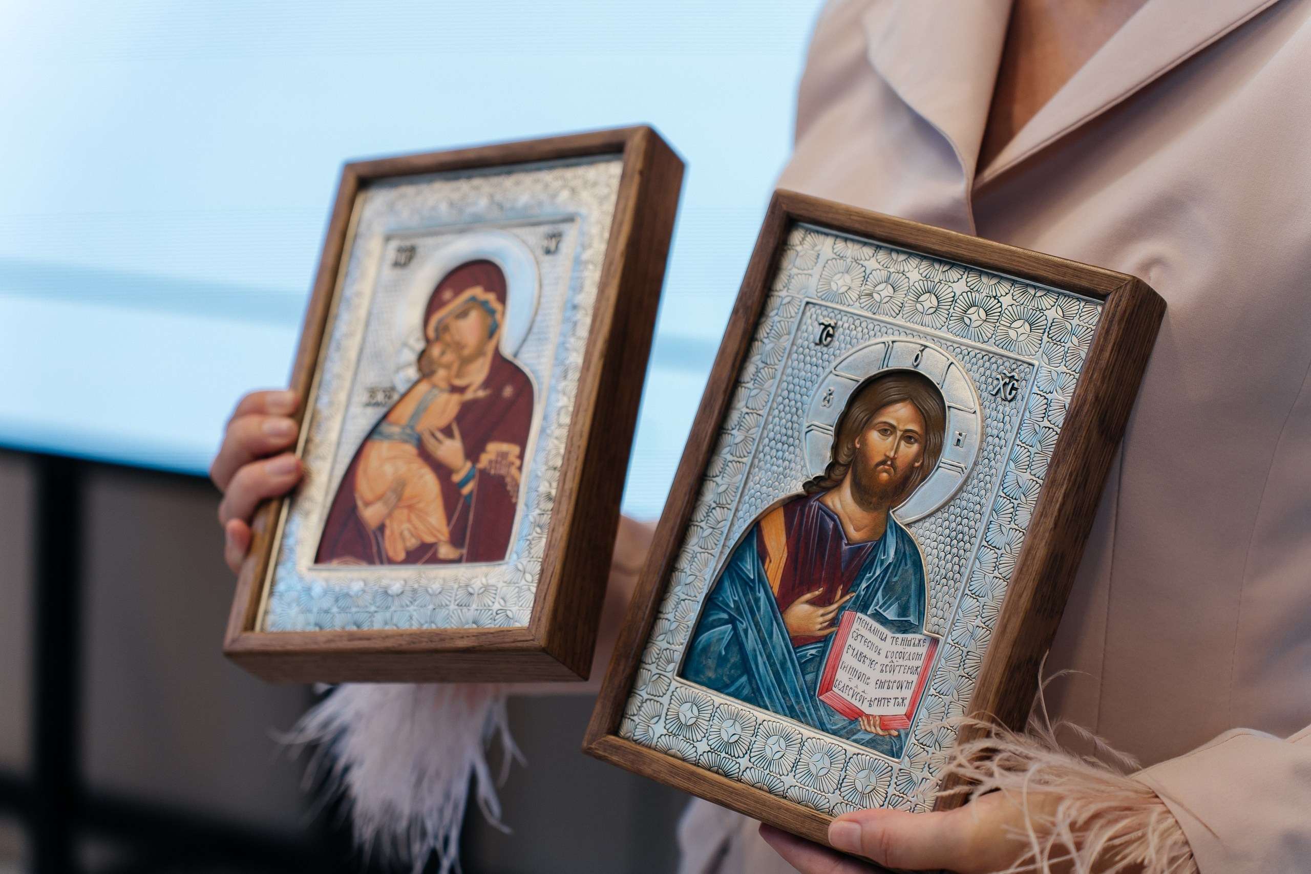 Свадебный репортаж. Для тех, кто не ждёт удачи, а создаёт её. Каждая фотосессия — это твой момент, твой стиль, твой успех. 📸