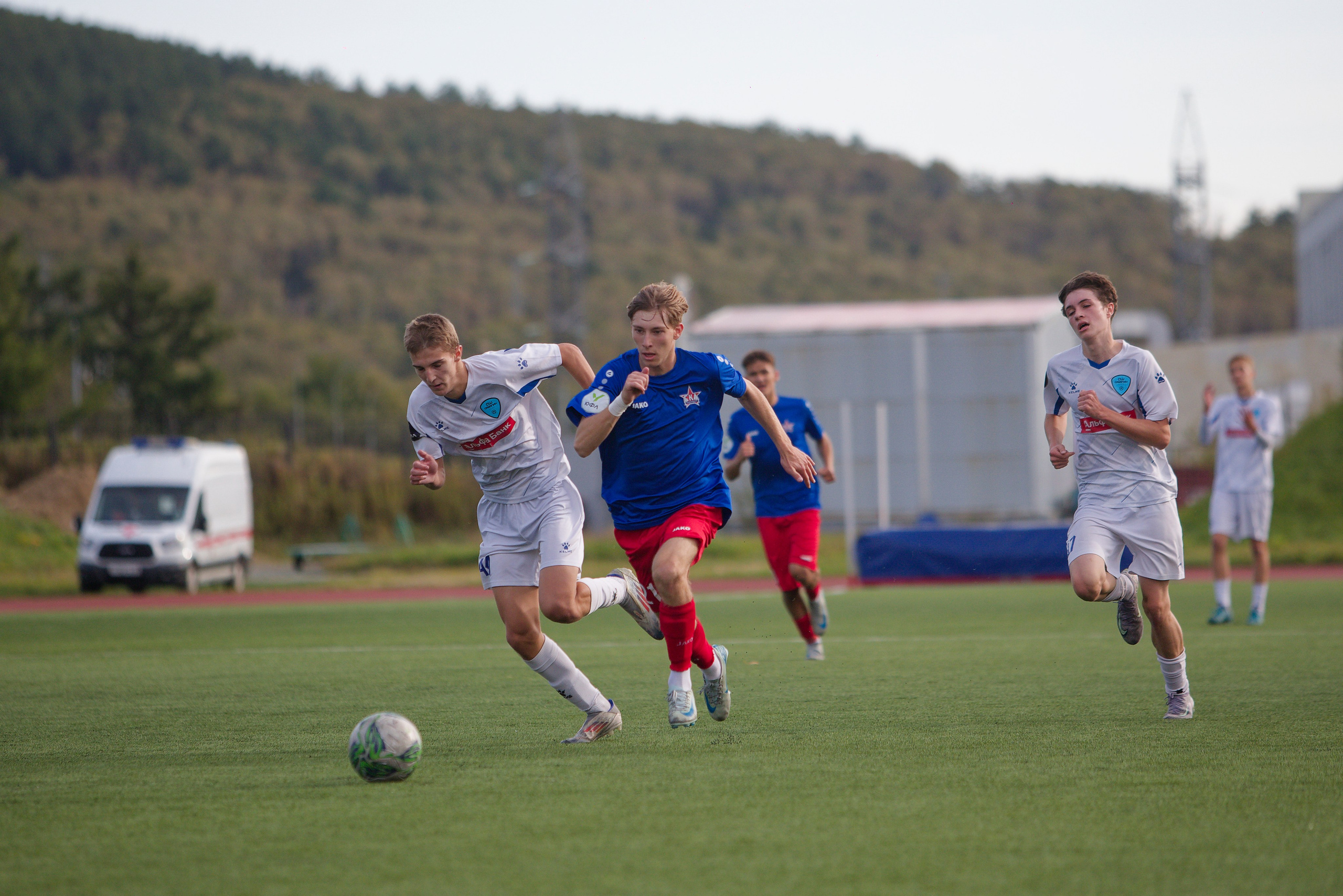 Матч ЮФЛ Сахалин-Хабаровск (U-18). Кутузов Евгений Фотограф в Южно-Сахалинске