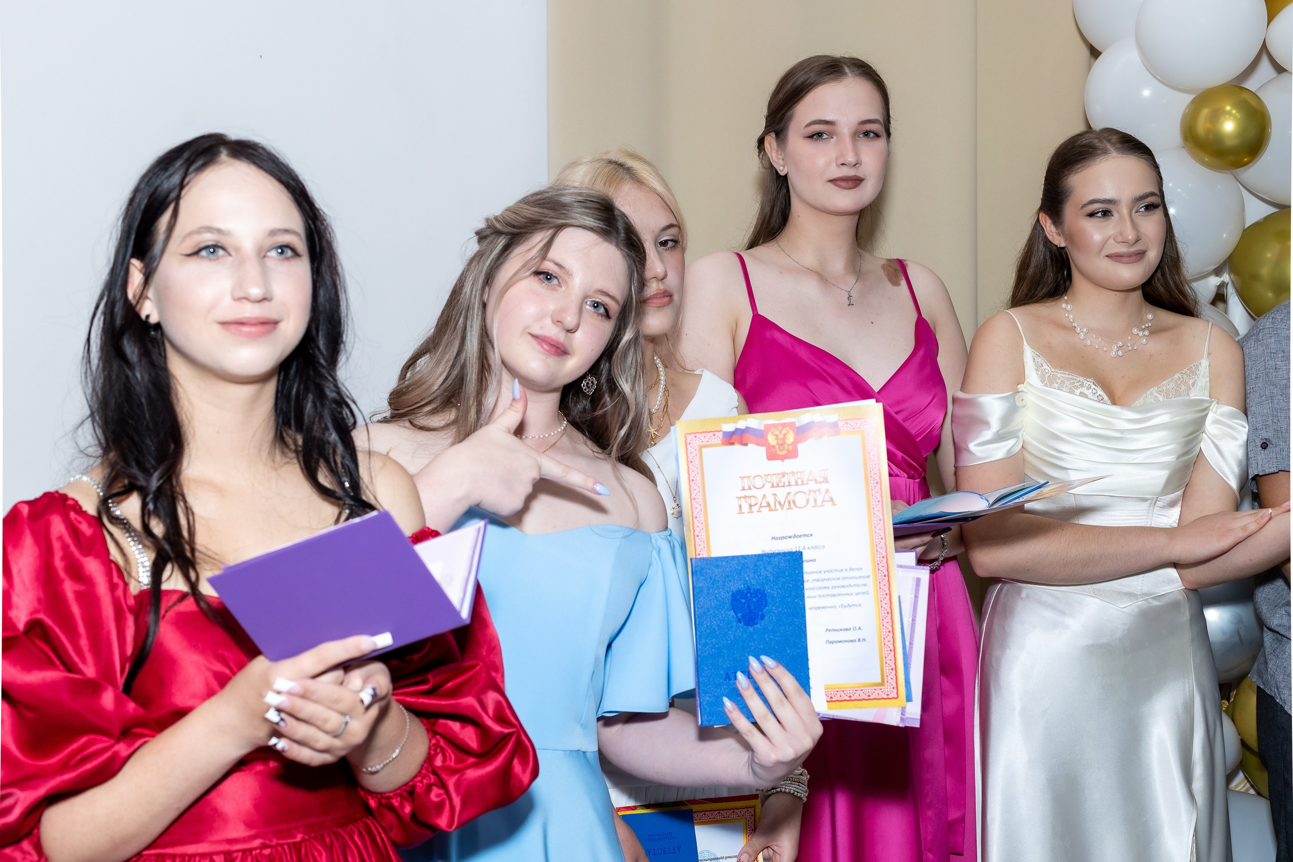 Вручение аттестата 2025. Выпускные альбомы Майкоп, Краснодар Елена Золотарева