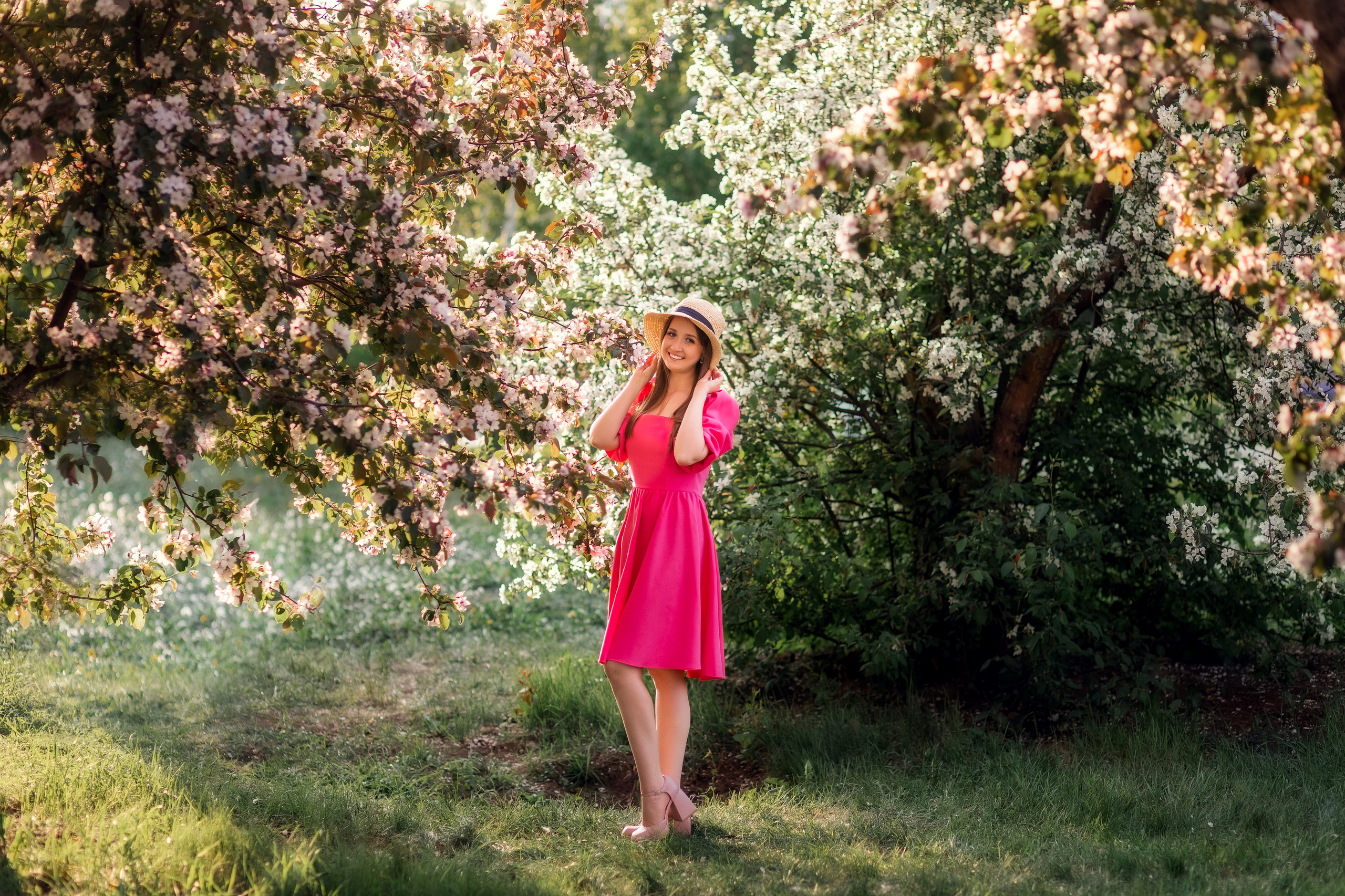 Алёна. Фотосессия в яблонях. Семейный и детский фотограф в Екатеринбурге Оксана Пипкина