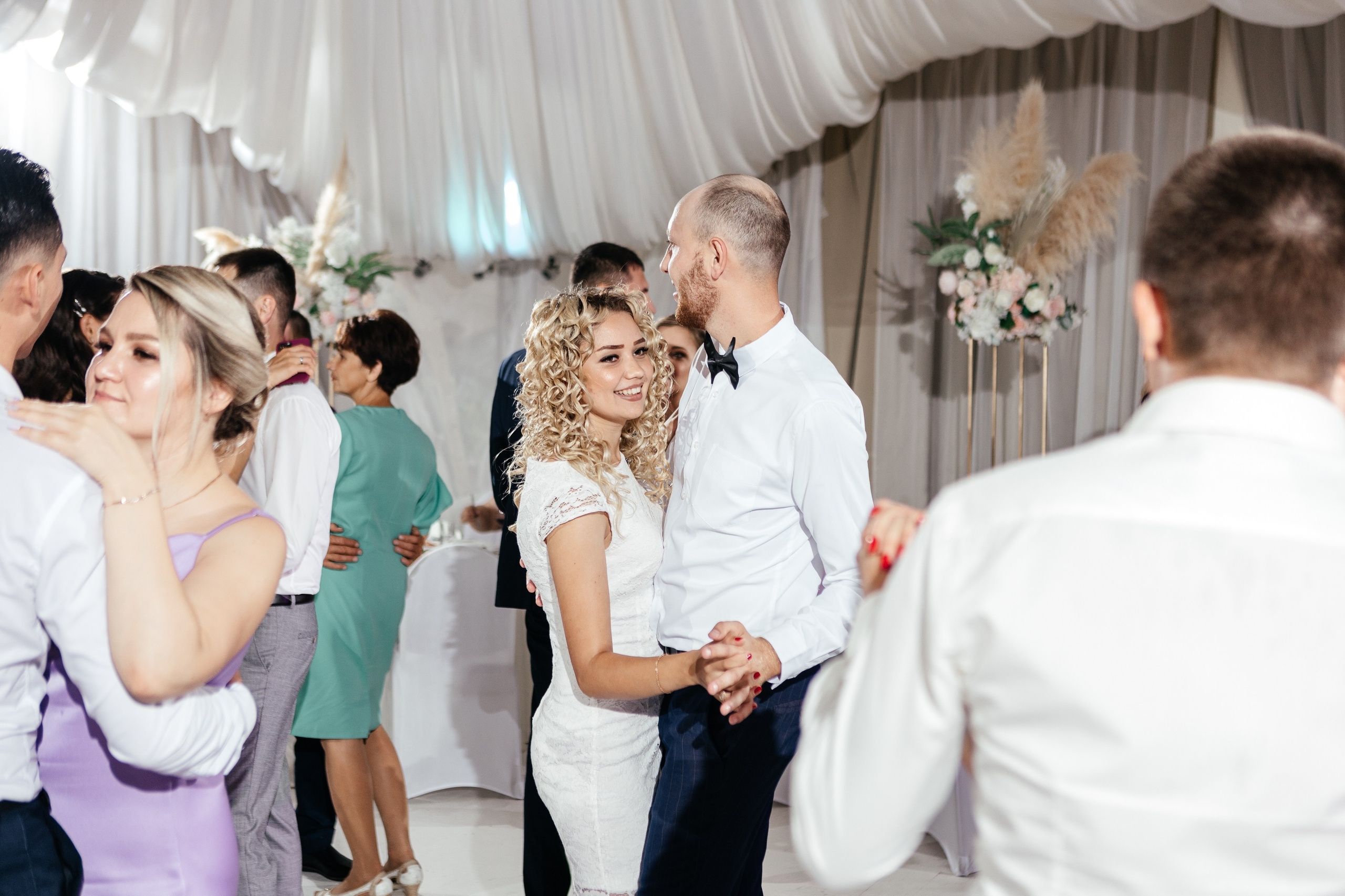 Свадебный фотограф Уфа — Руслан ГабдлисламовЖивые эмоции, красивые кадры, воспоминания на всю жизнь.Работаю по всей Республике Башкортоста. Свадебный фотограф Уфа Руслан Габдлисламов