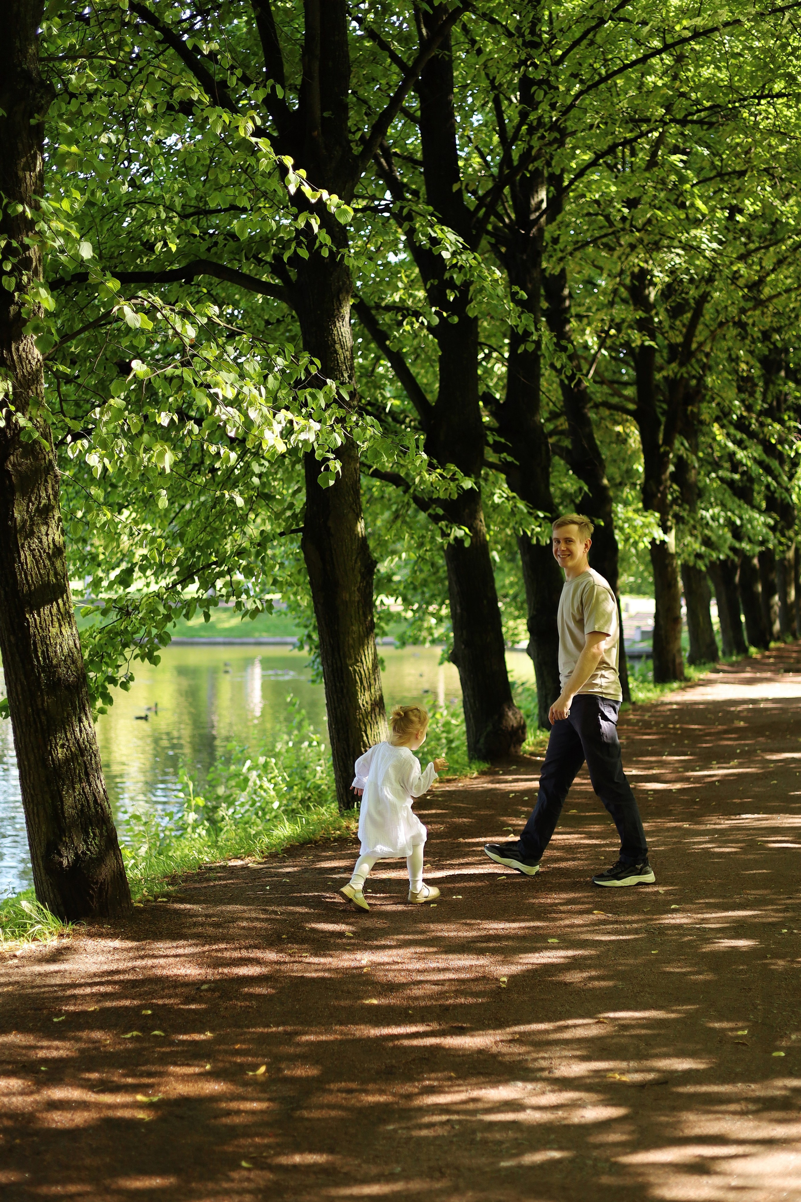Семья Бирюковых на прогулке. Фотограф Санкт-Петербург