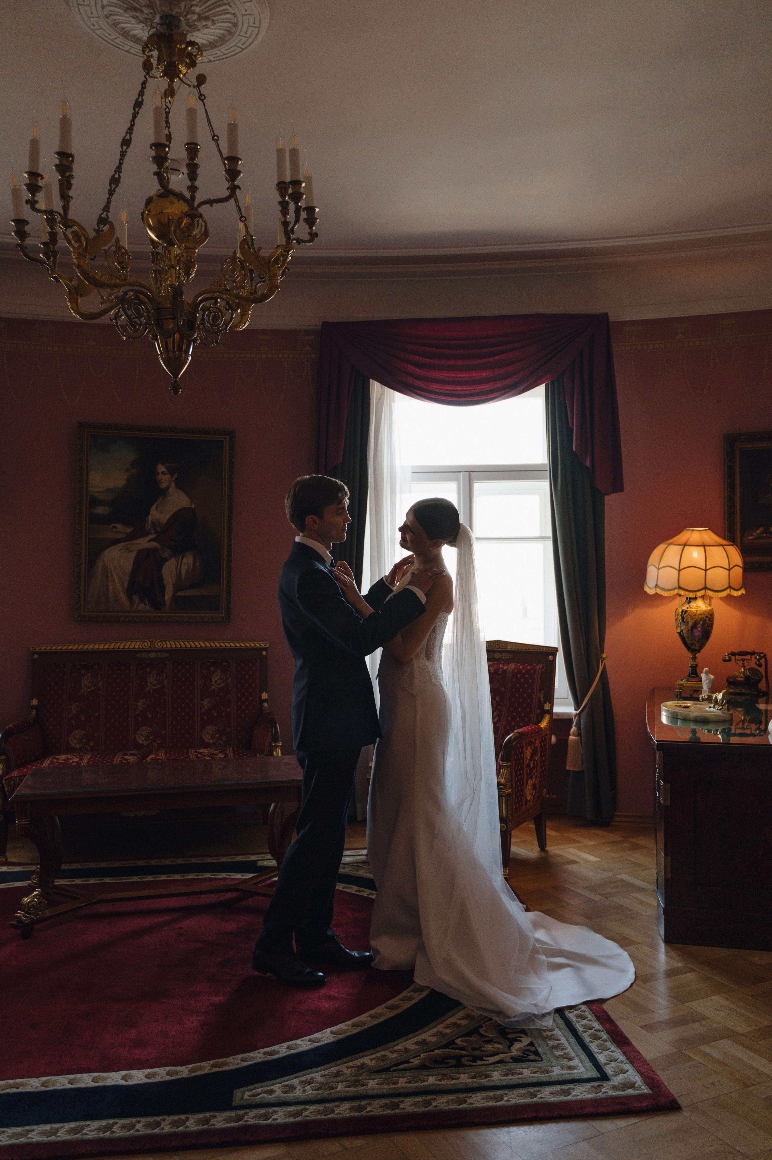 Дмитрий и Луиза. Гостиница Националь и ресторан Белуга. Свадебный фотограф Москва и Санкт-Петербург. Анастасия Чудина