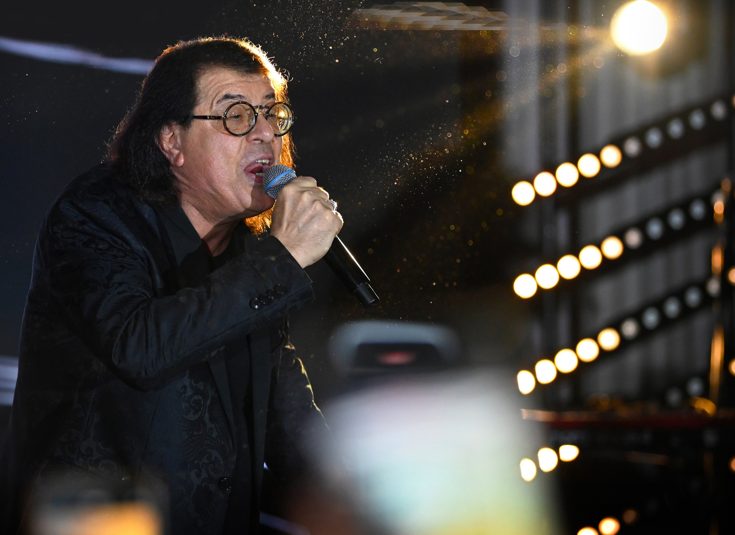 ART | FASHION | PODIUMS |SHOW