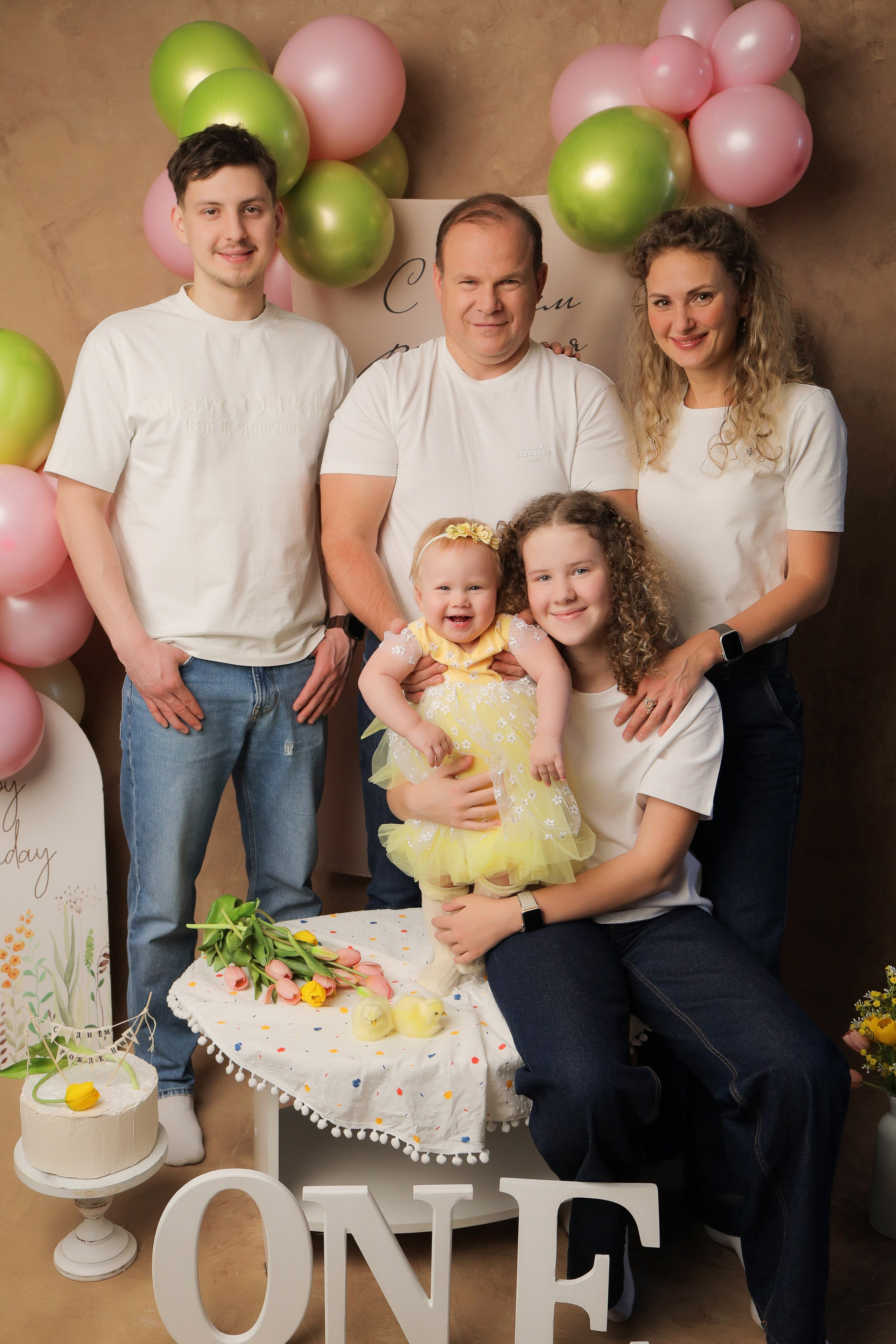 Годовасие — девочки. Фотограф новорожденных в Новокузнецке Анна Горошникова