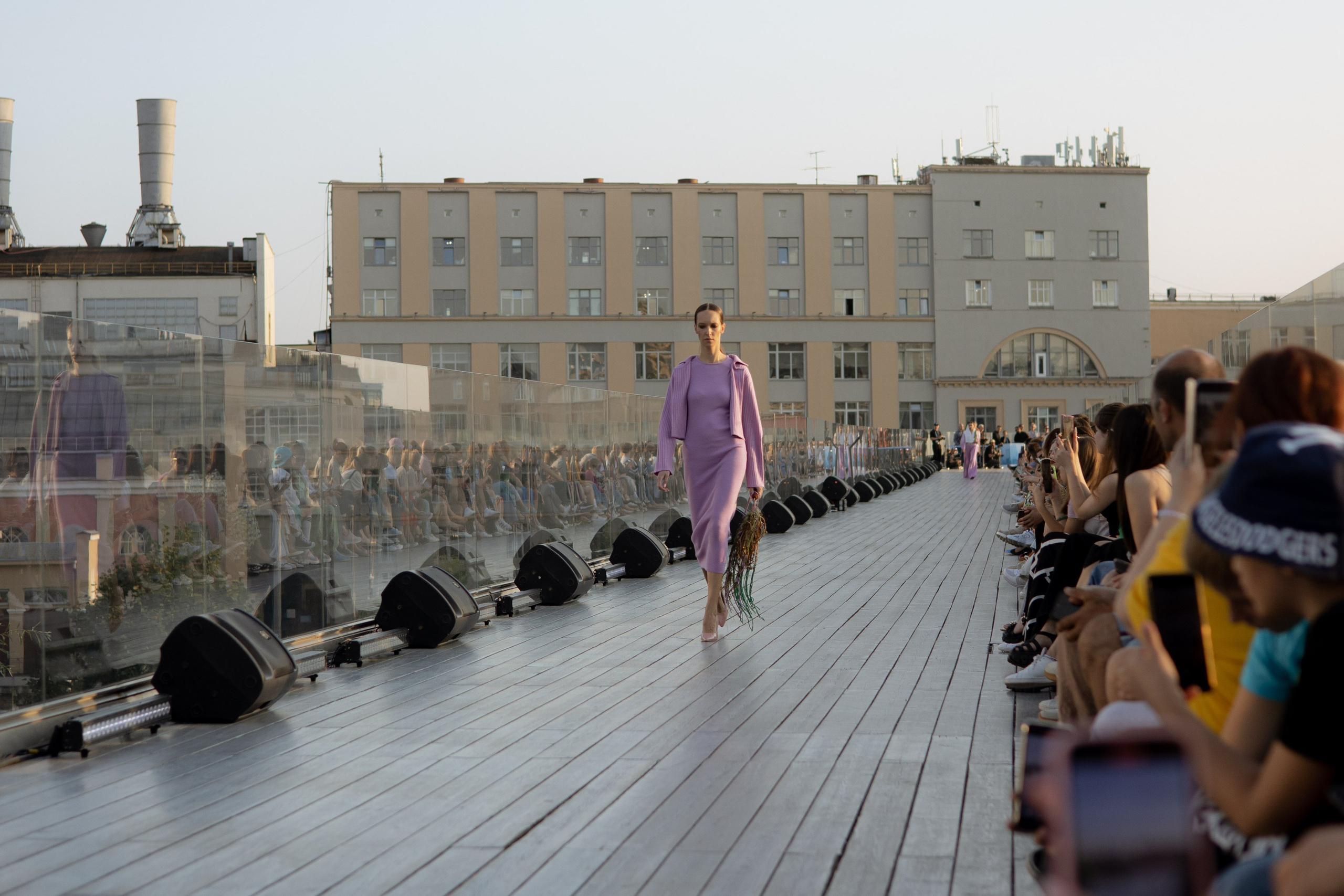 Модный показ. Парящий мост. Оформление свадеб, декор свадеб Вера Маркова, Москва