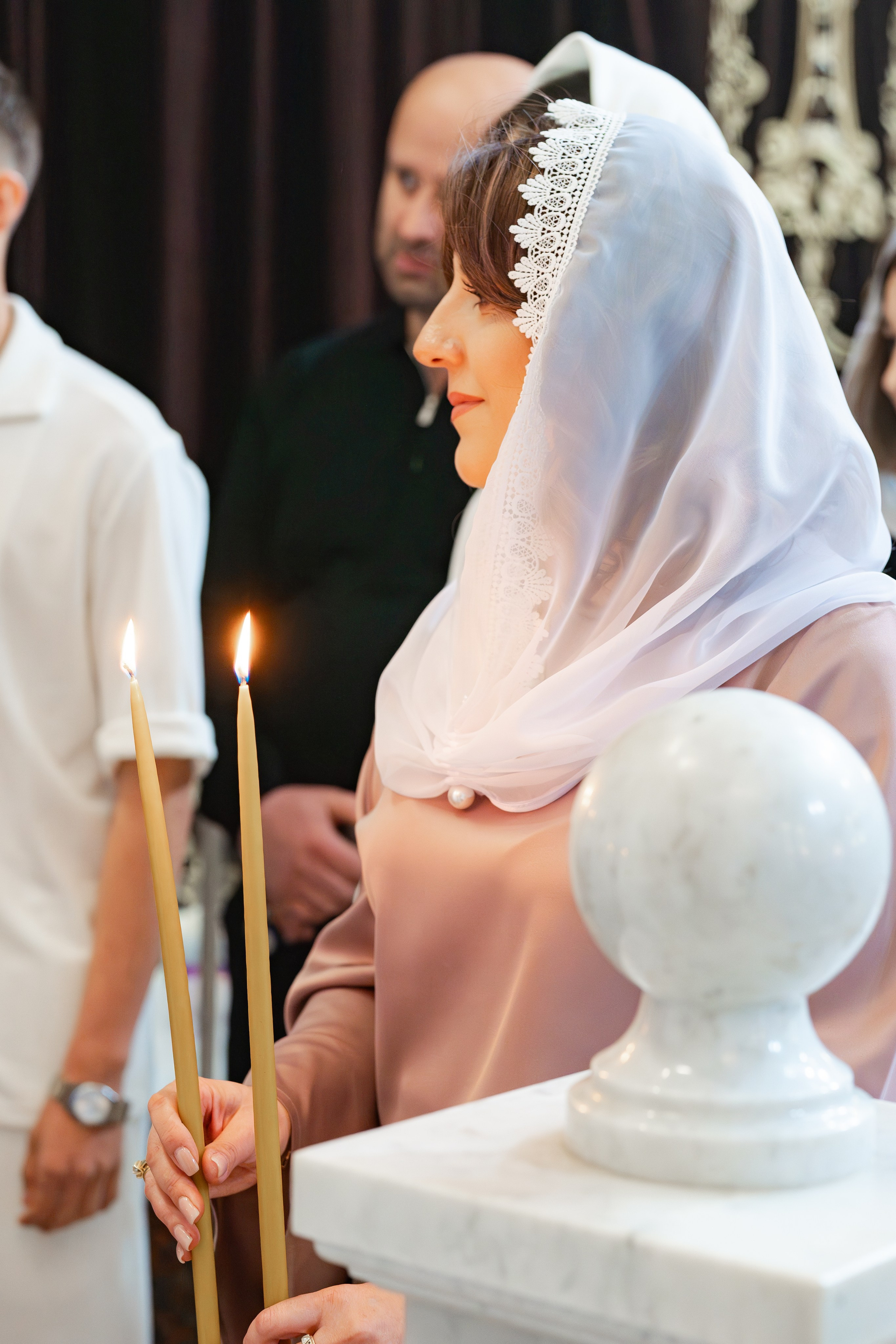 Крещение  ребёнка в храме. Фотограф видеограф Геннадий Янбаев в Сочи, Краснодаре