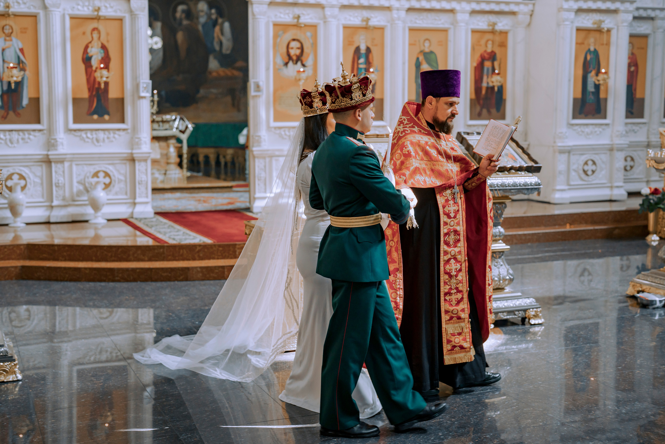 Фотовидео-съёмка обряда венчания в храме Сочи и Адлера. Фотограф видеограф Геннадий Янбаев в Сочи, Краснодаре