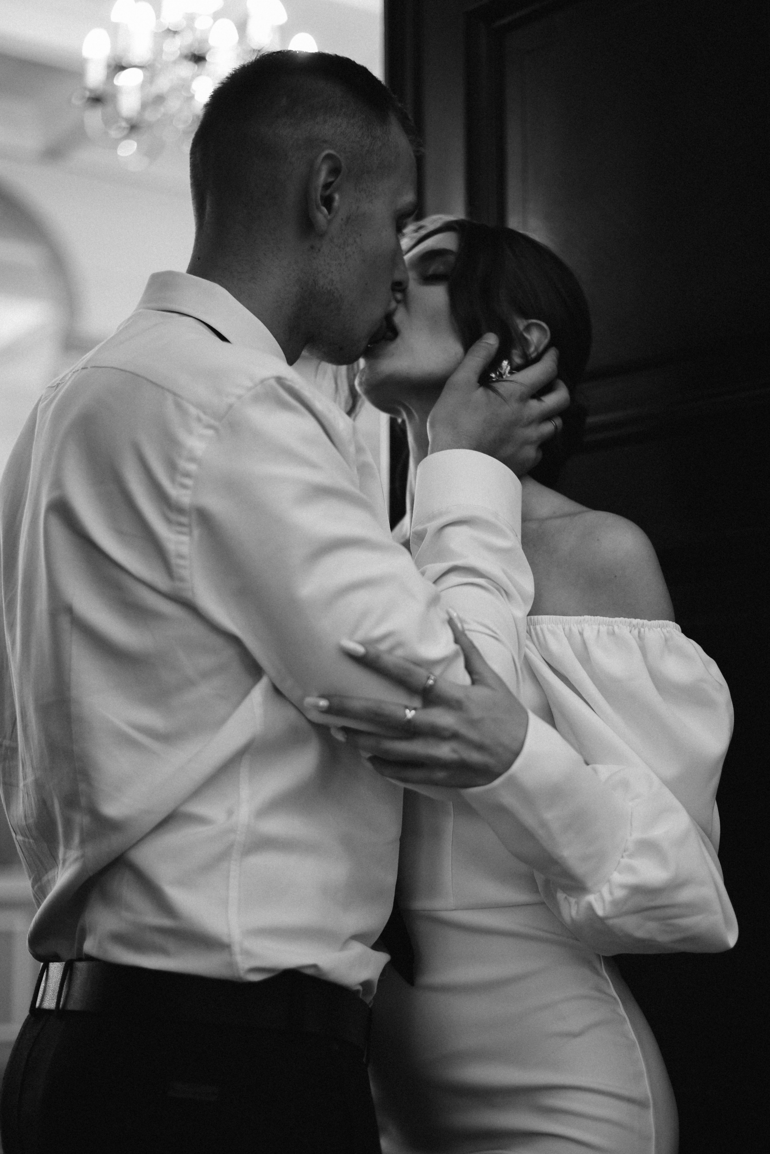 Егор и Виктория Грибоедовский ЗАГС и прогулка по городу. Фотограф Лола Волна, город Москва