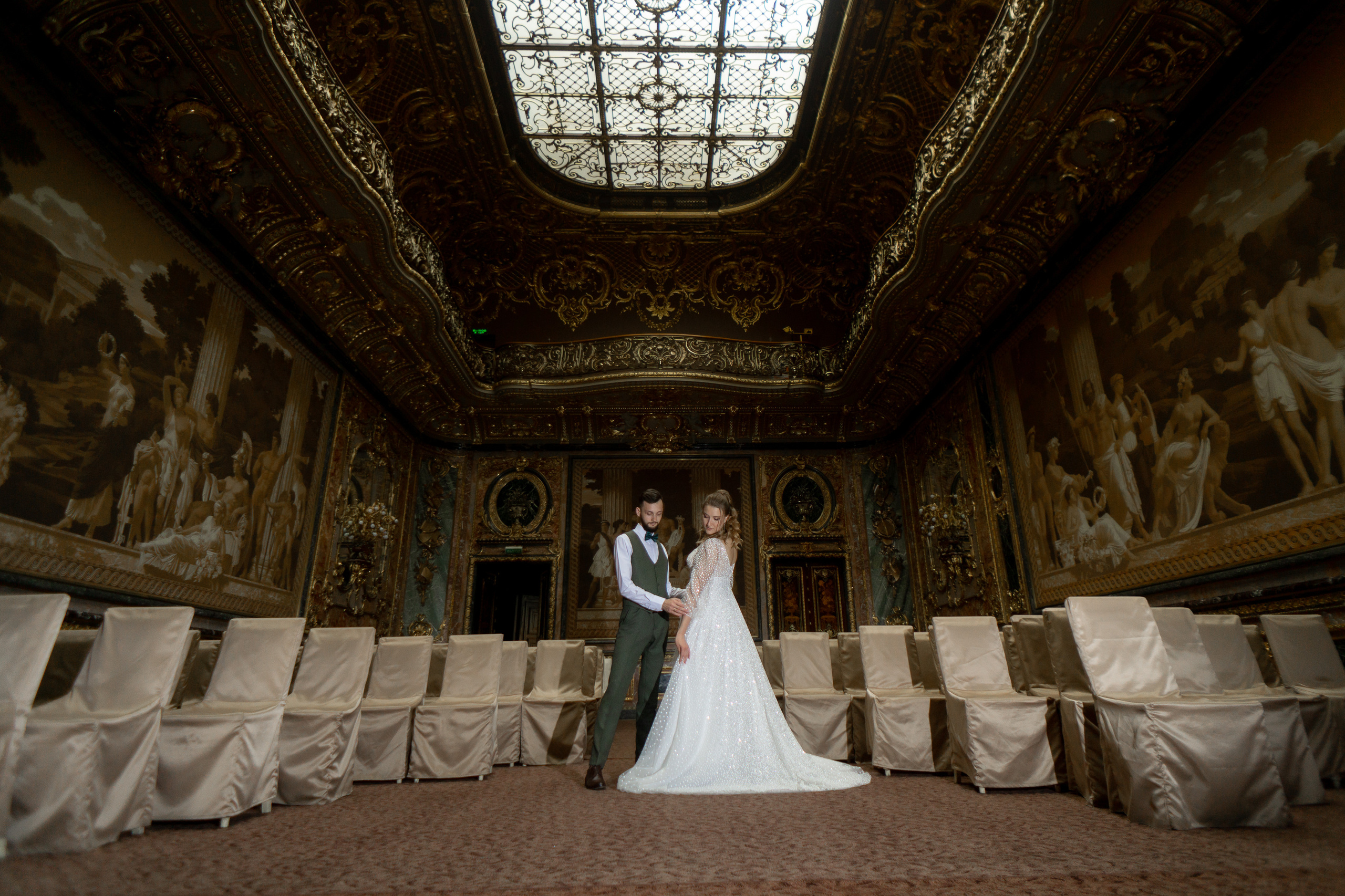 Жених и невеста в Доме архитектора (Особняк Половцева) в Санкт-Петербурге