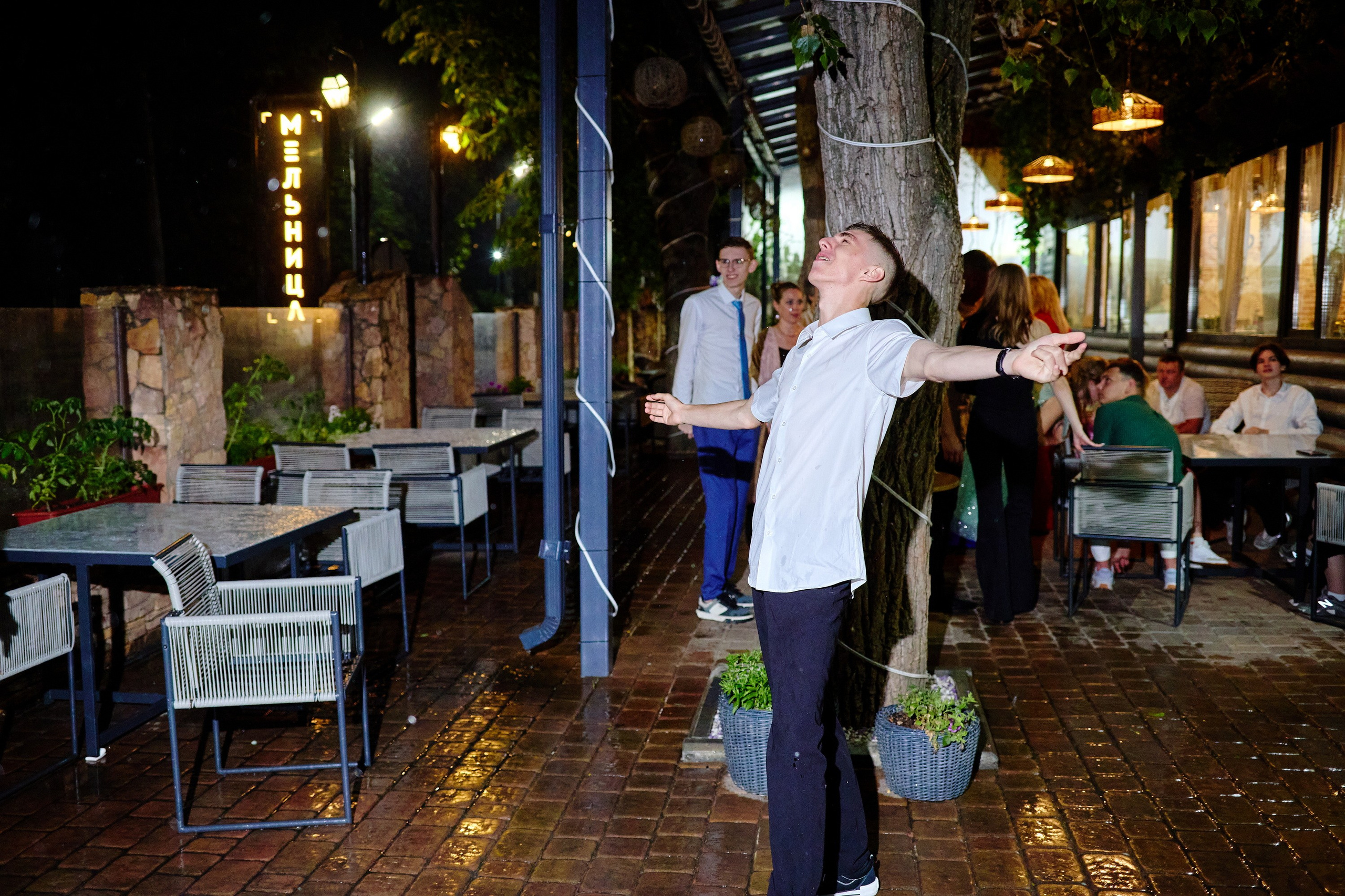 Выпускной 35 Сош. Фотограф Выпускные альбомы Таганрог Сергей Коробченко