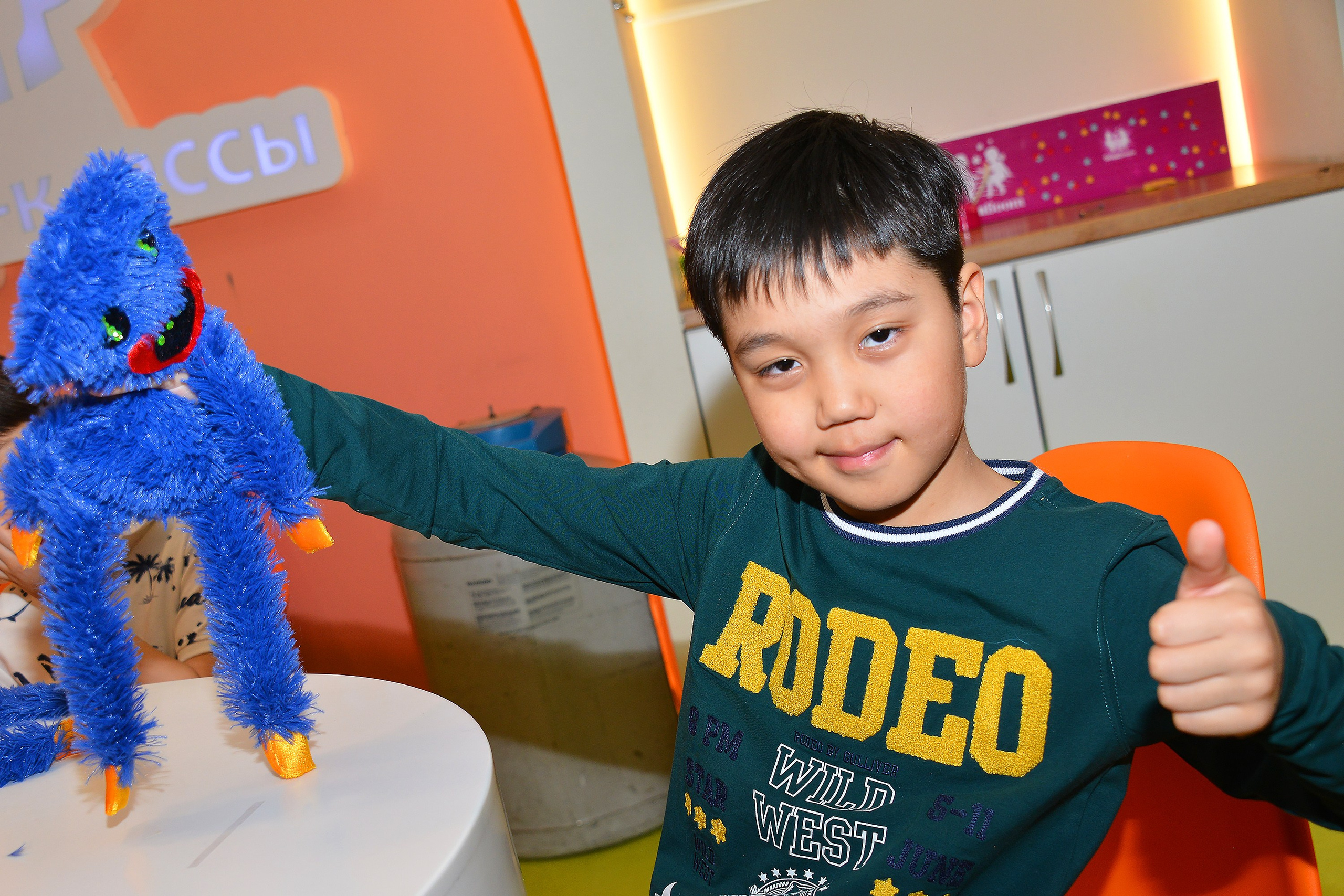 Дети-6 (Айлин-8 лет). Фотосъёмка. Фотограф Сергей Авдеев-семейный и детский фотограф в Алматы