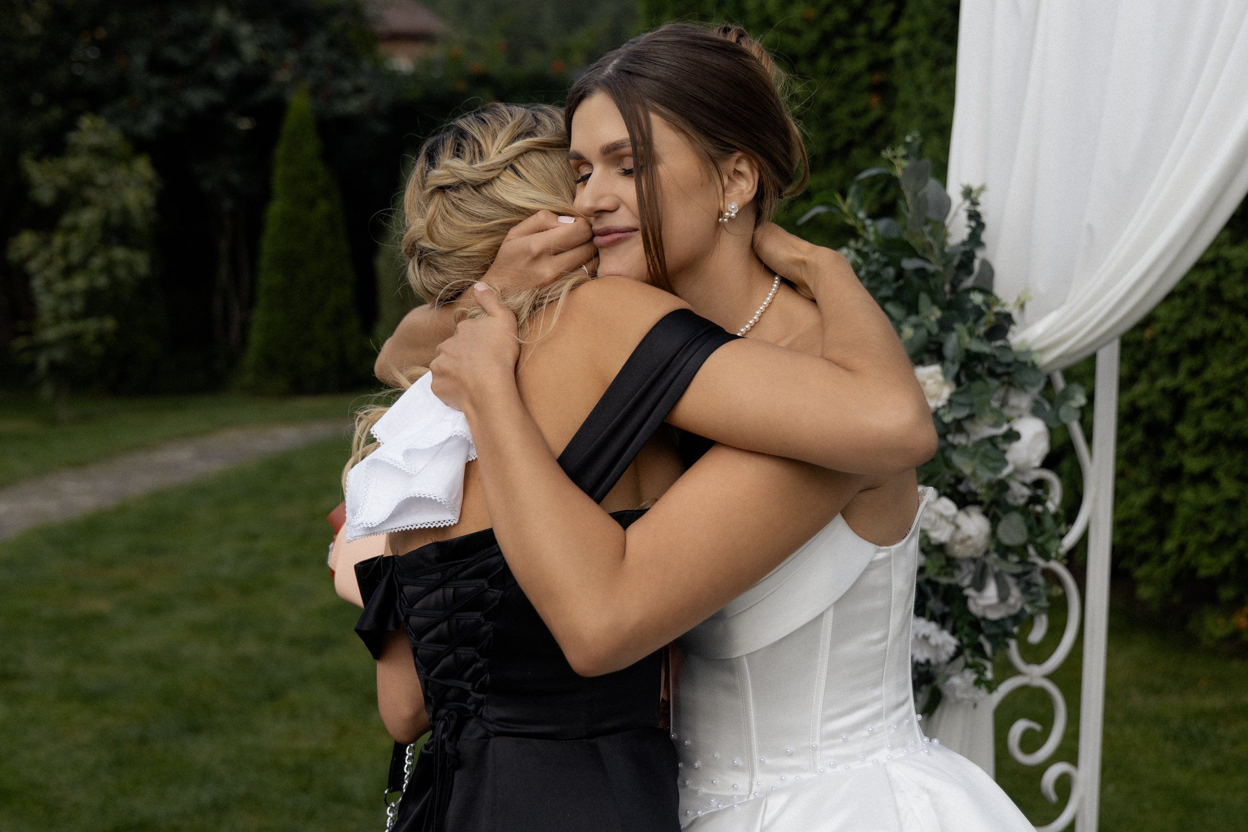 Свадебная фотосессия Анастасии и Игоря в Усадьбе Легенда. Свадебный фотограф в Минске/Беларуси Сергей Спиридонов