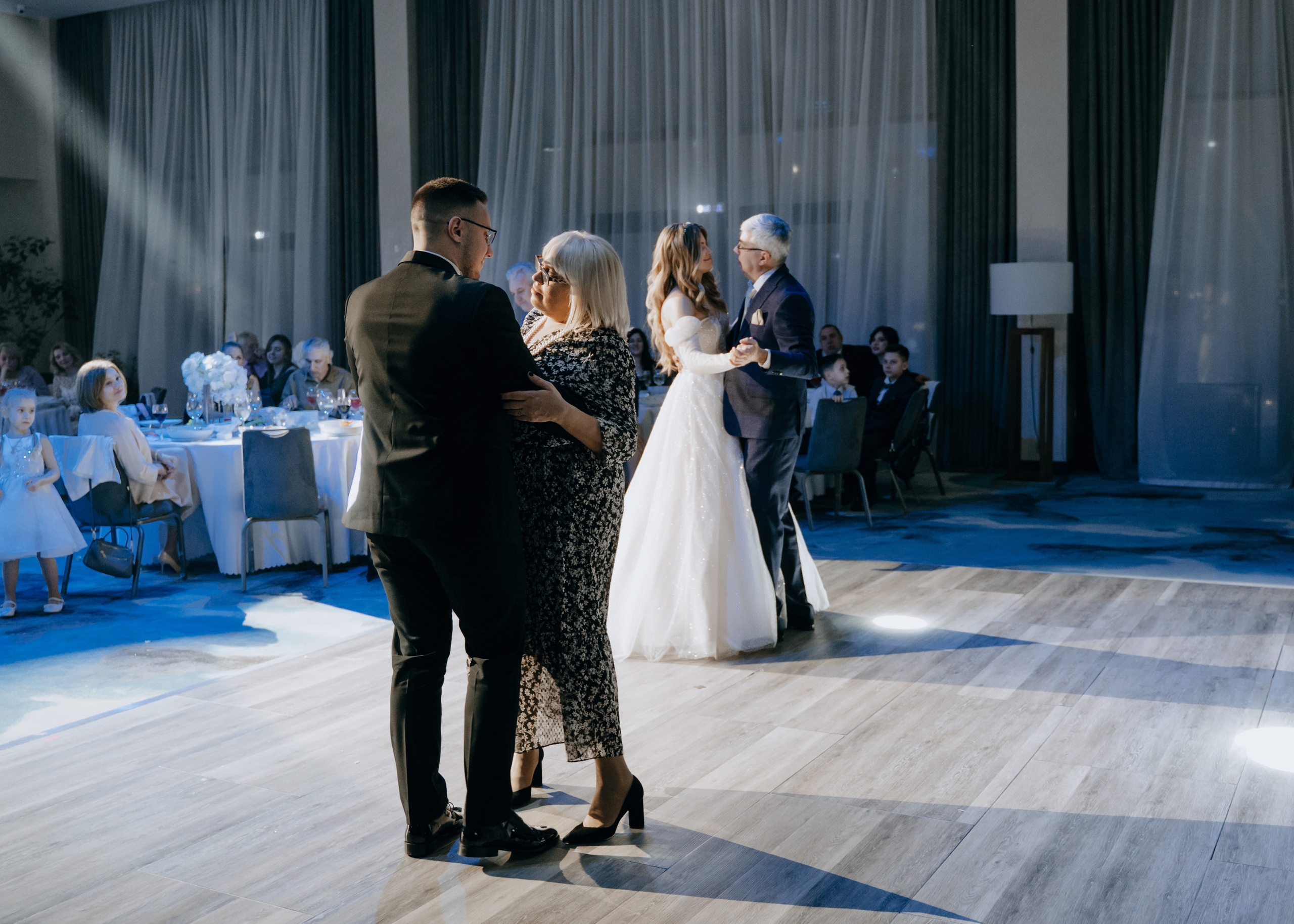 Аня и Саша. Свадебный фотограф Анжелика Сариева