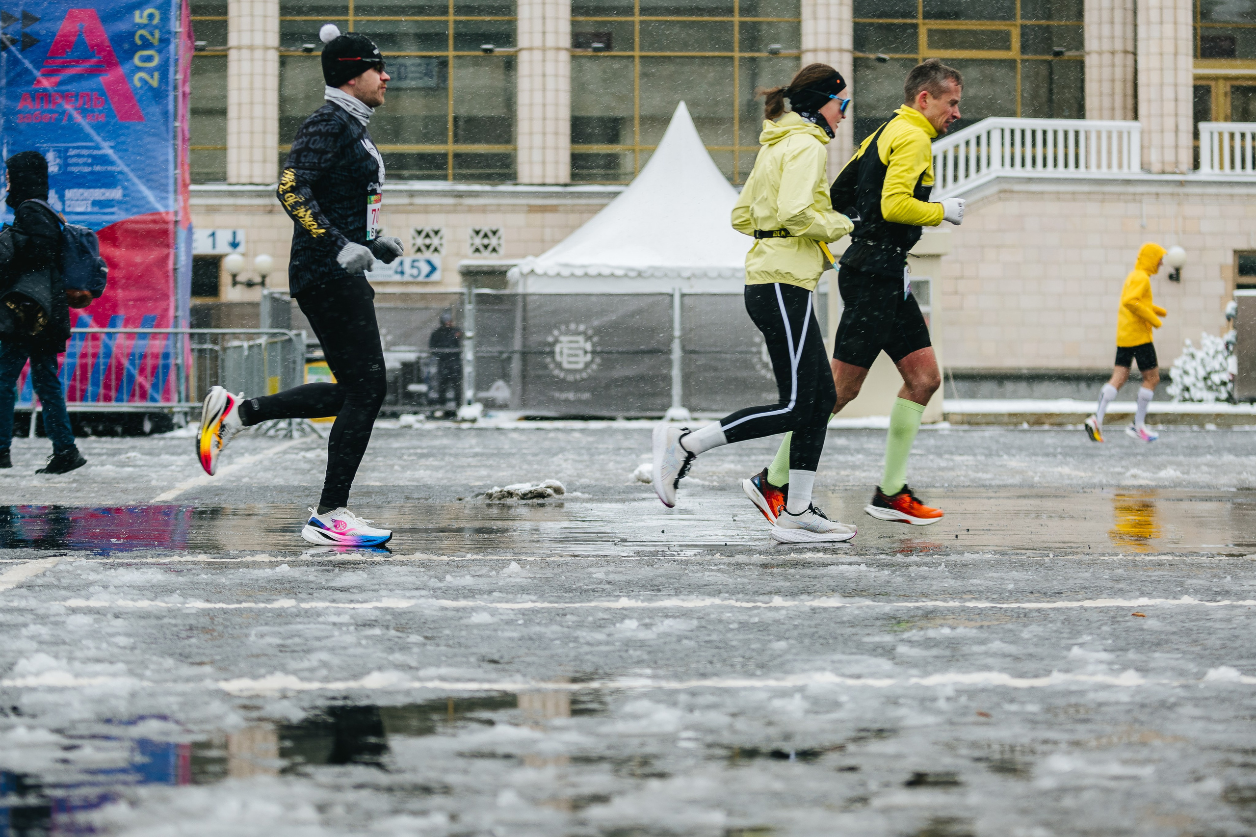 Забег «Апрель». Даниил Сергеев: репортажный фотограф